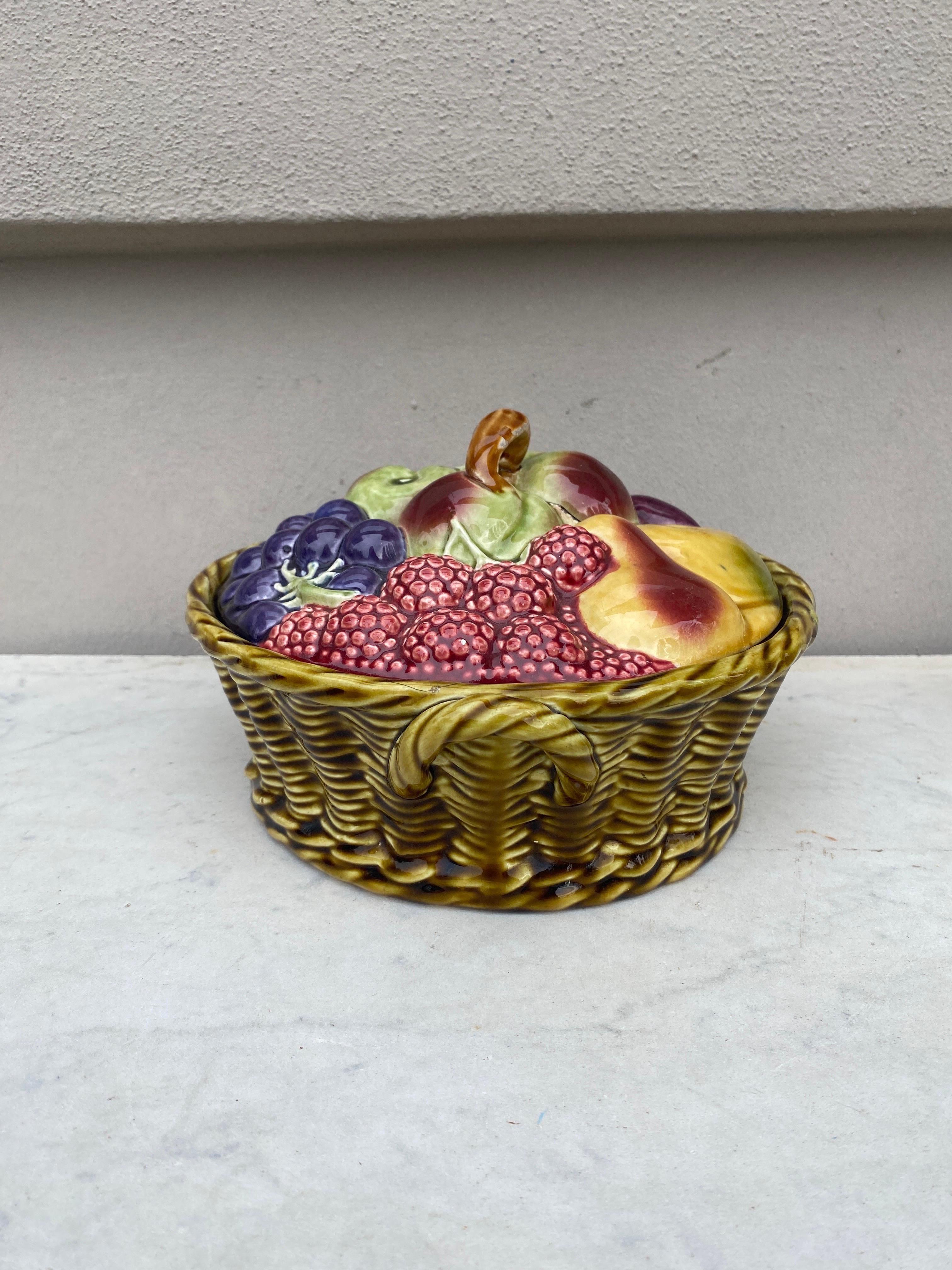French Majolica Fruits Basket Sarreguemines, circa 1920 For Sale
