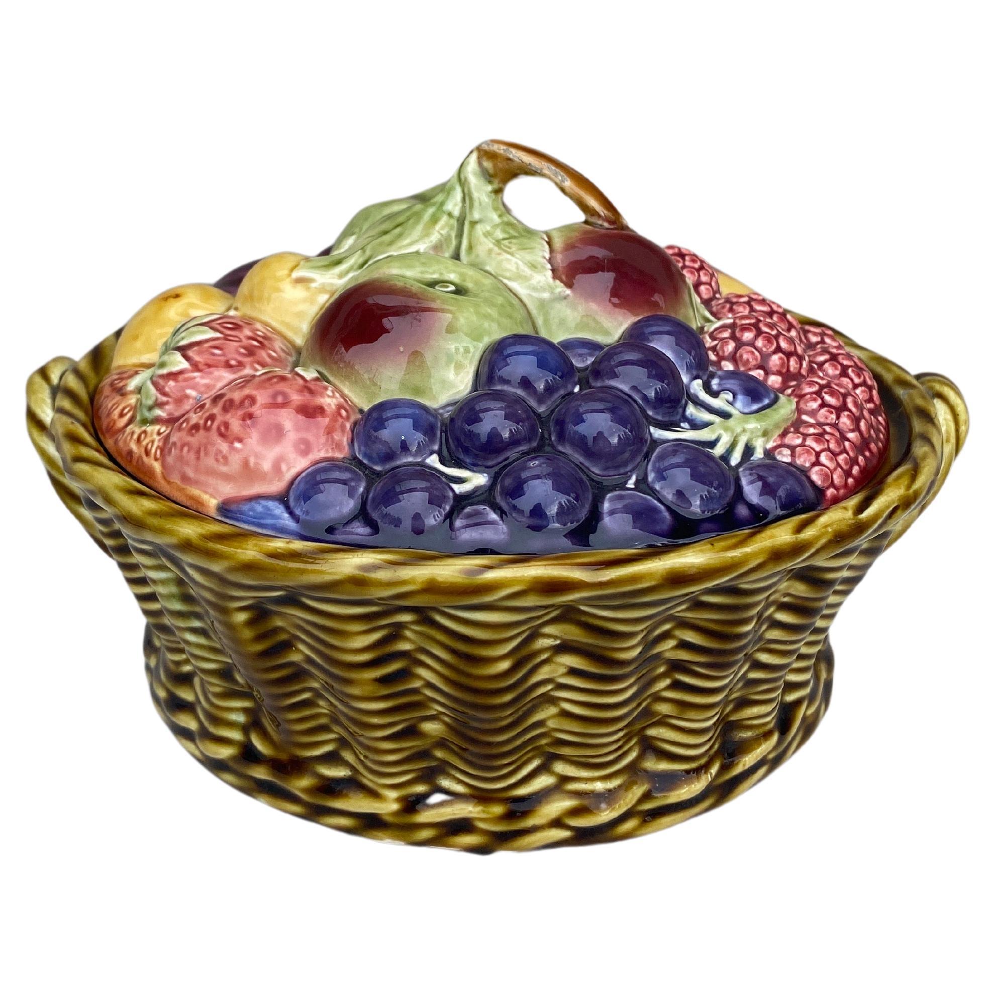 Majolica Fruits Basket Sarreguemines, circa 1920 For Sale