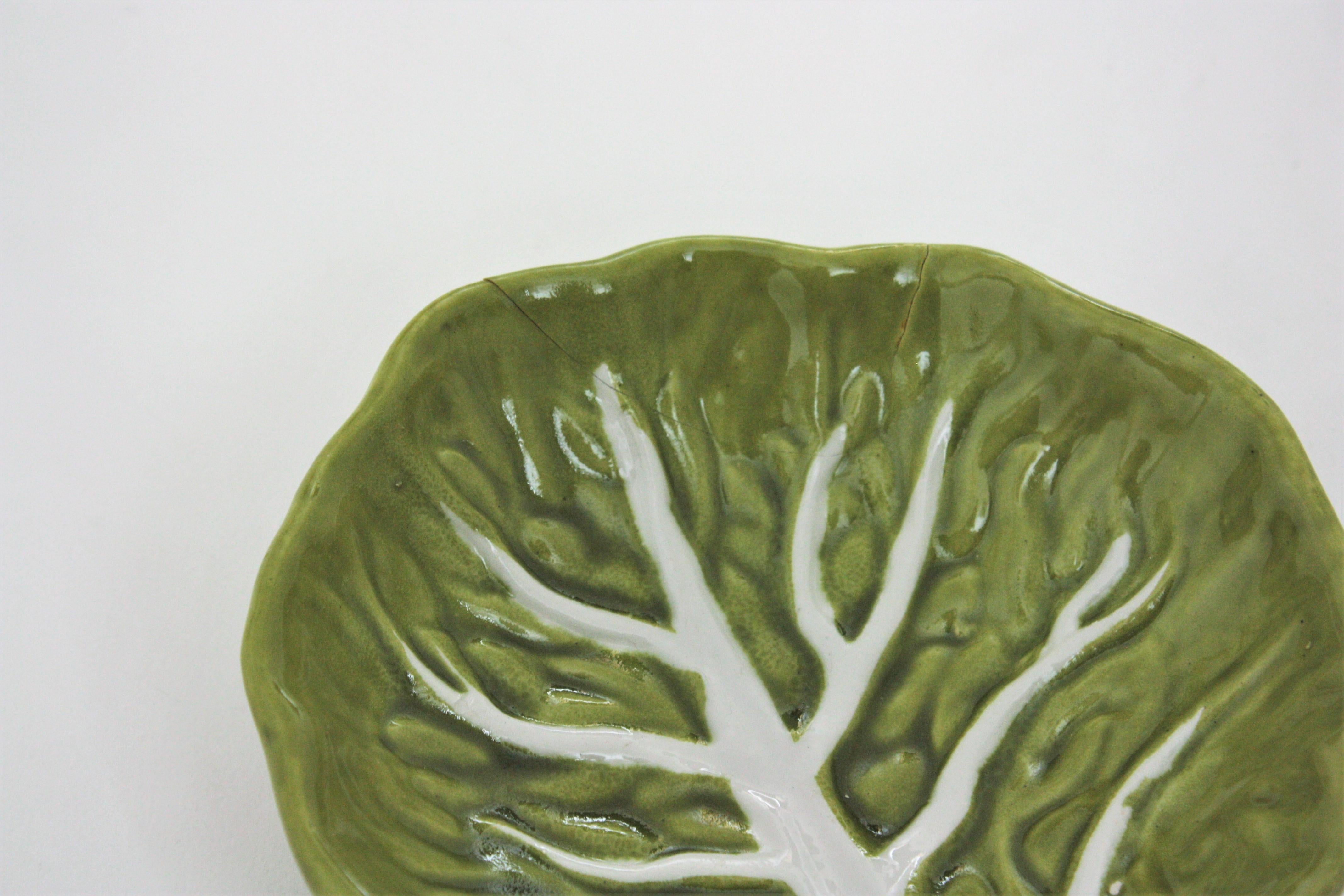 Majolica Glazed Ceramic Cabbage Tableware Serving Set for Six, 1960s For Sale 7