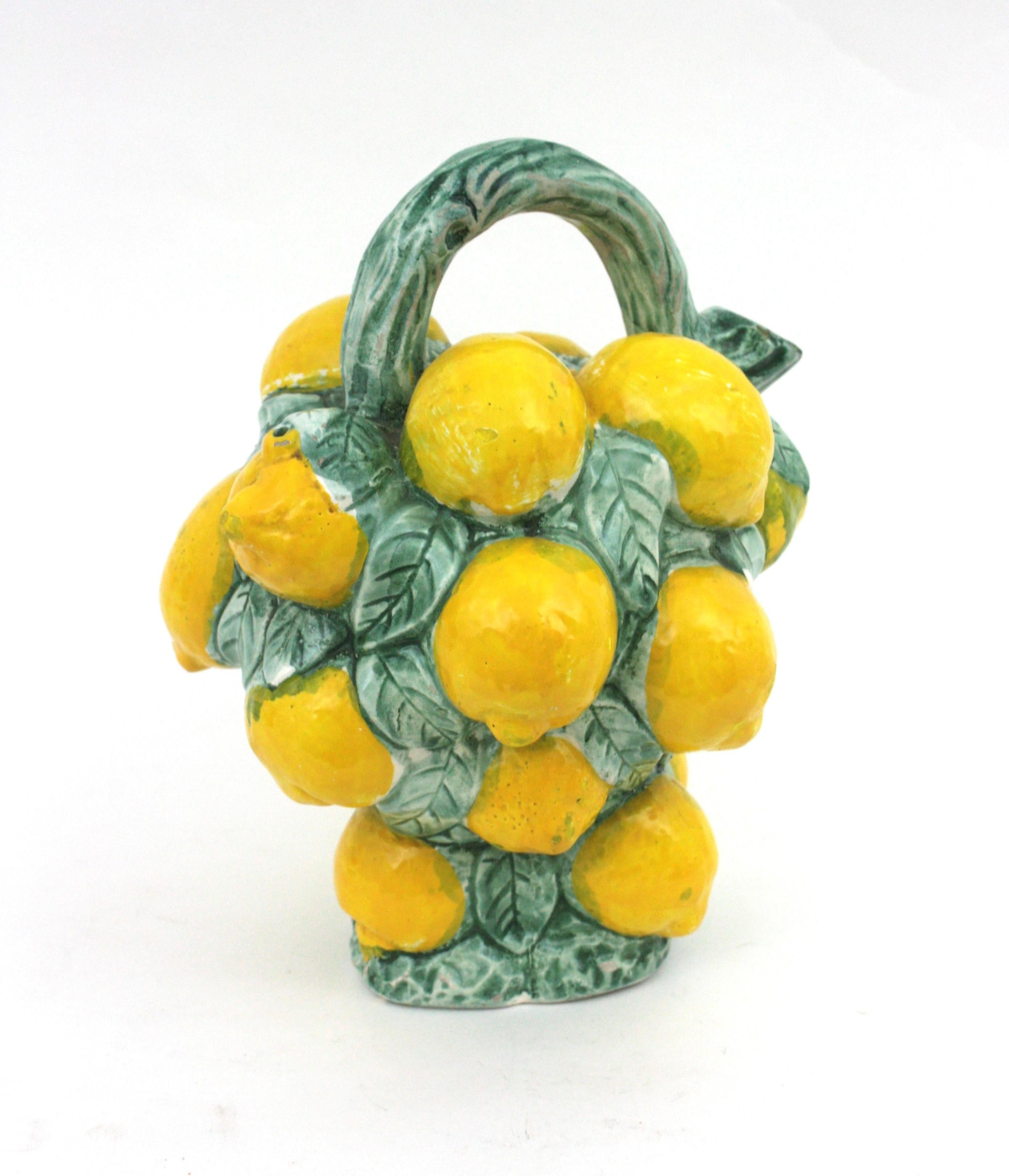 Mid-Century Modern Pichet / cruche à citrons en céramique émaillée, Espagne, années 1960 en vente