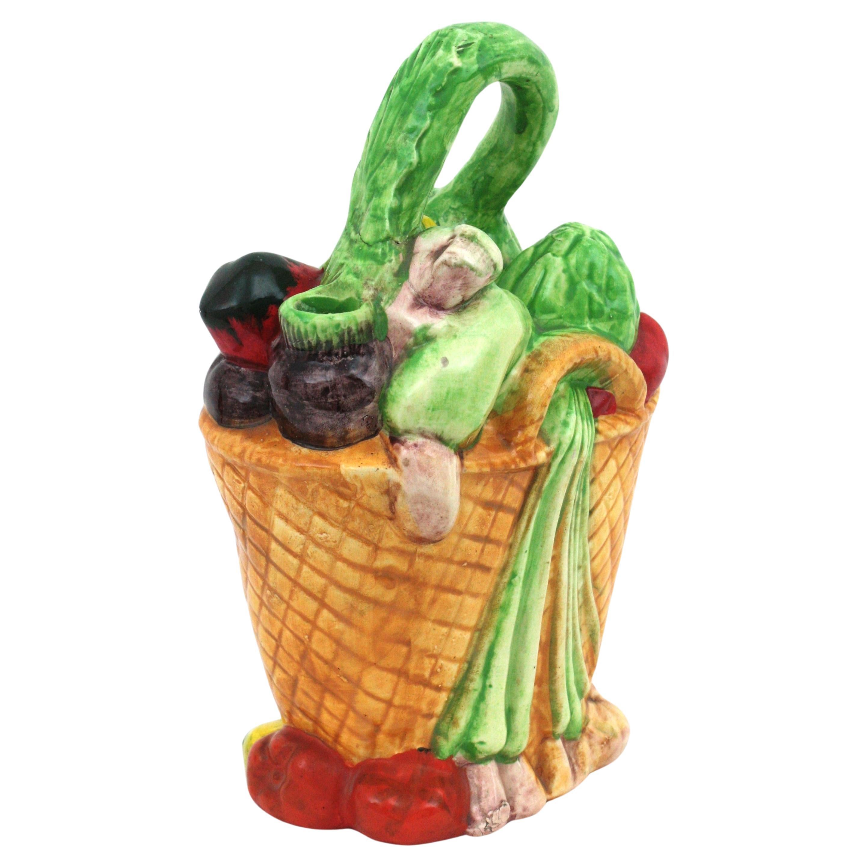 Majolika-Korbgefäß/Krug mit glasierter Keramik für Gemüse aus Majolika, Spanien, 1960er Jahre (Moderne der Mitte des Jahrhunderts) im Angebot