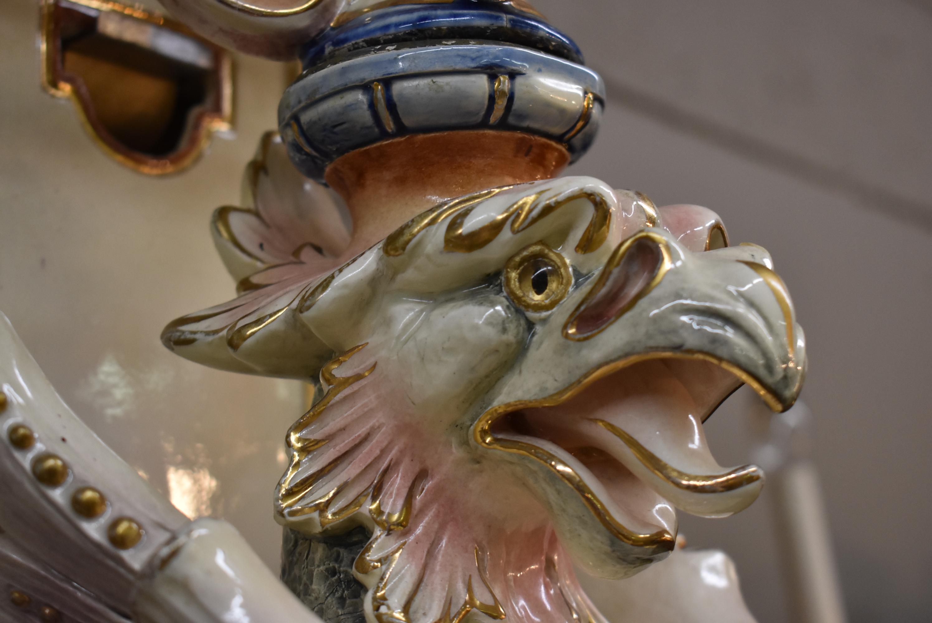 Majolica Glazed Porcelain Winged Lion Candelabra/Sconce In Good Condition For Sale In Toledo, OH