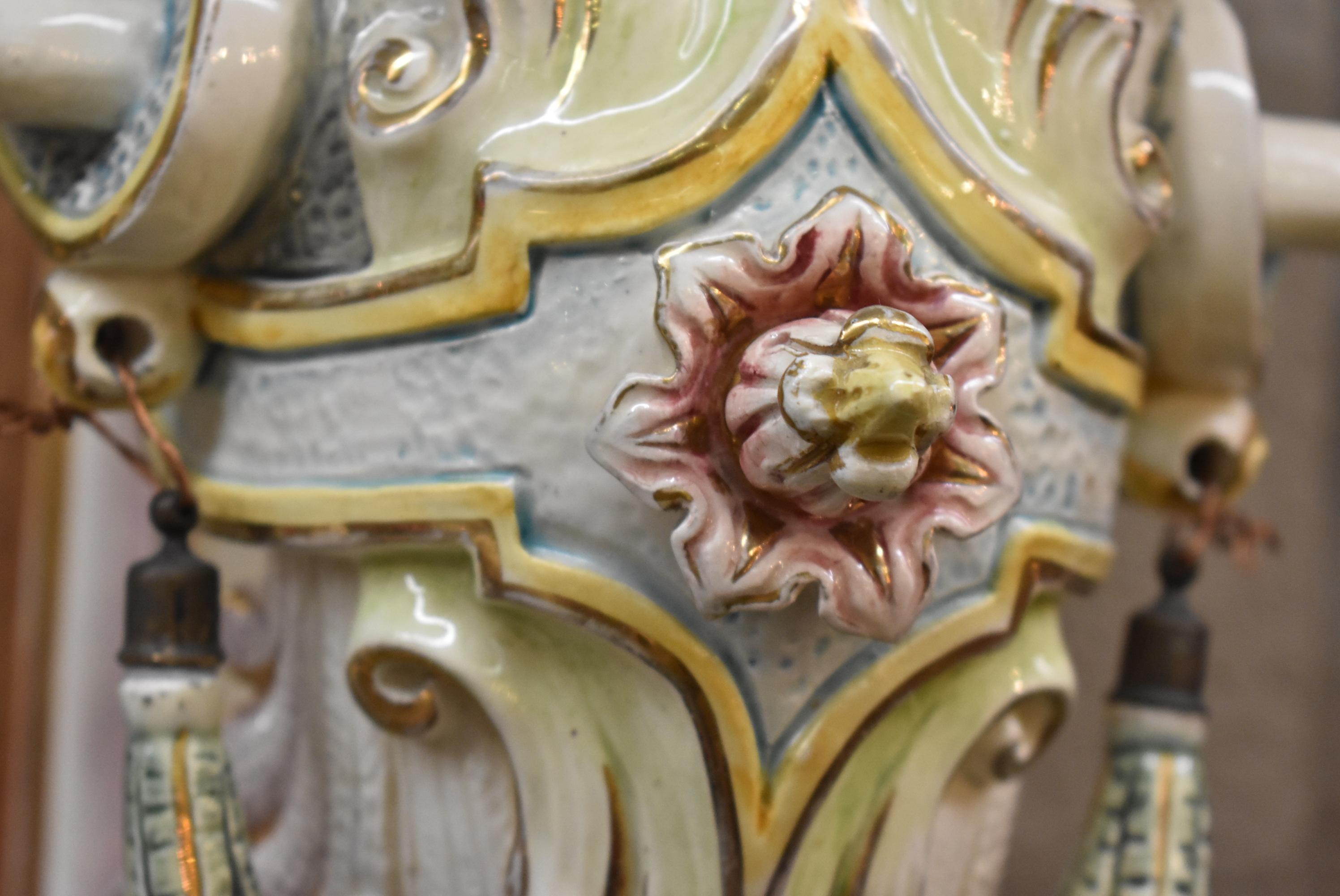 Majolica Glazed Porcelain Winged Lion Candelabra/Sconce For Sale 3