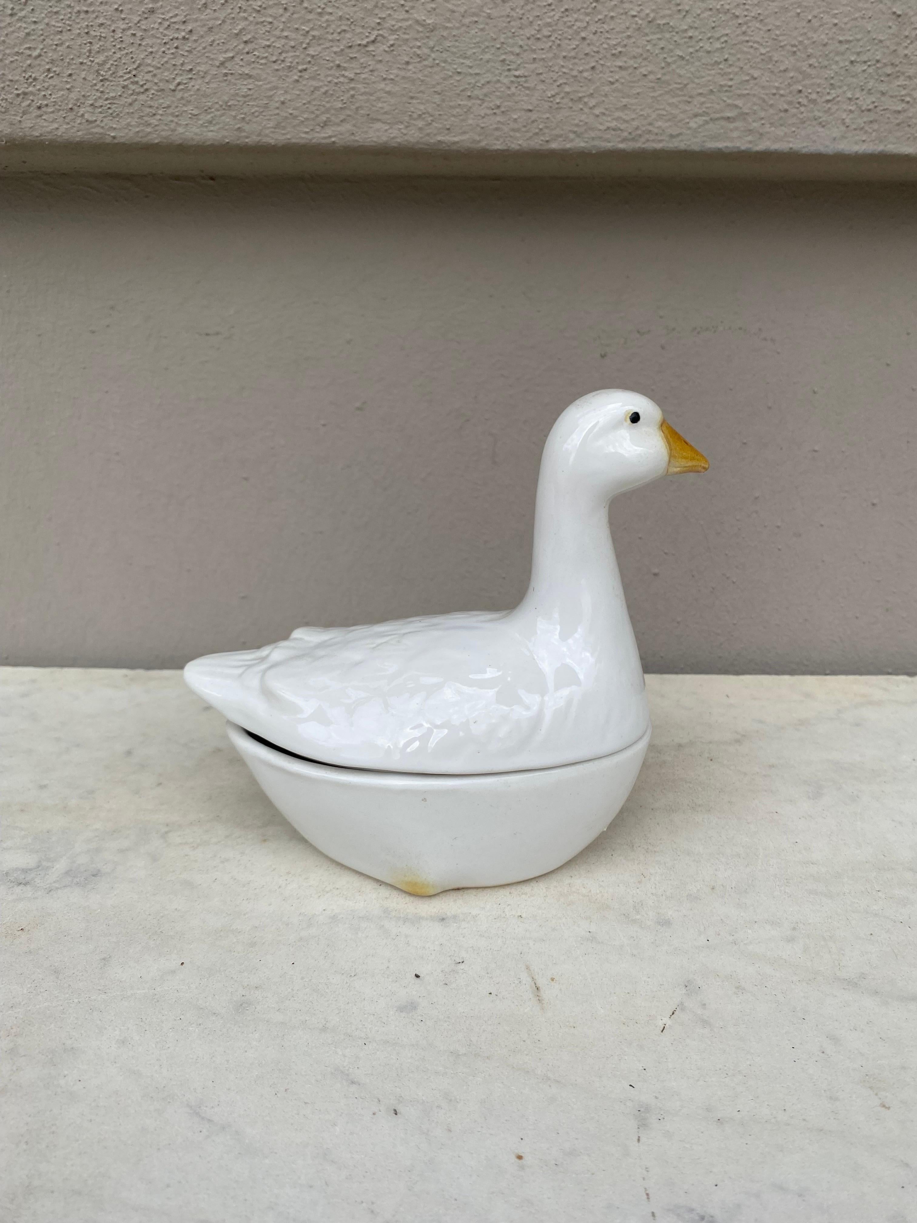 Majolica Goose Tureen, circa 1950 In Good Condition For Sale In Austin, TX