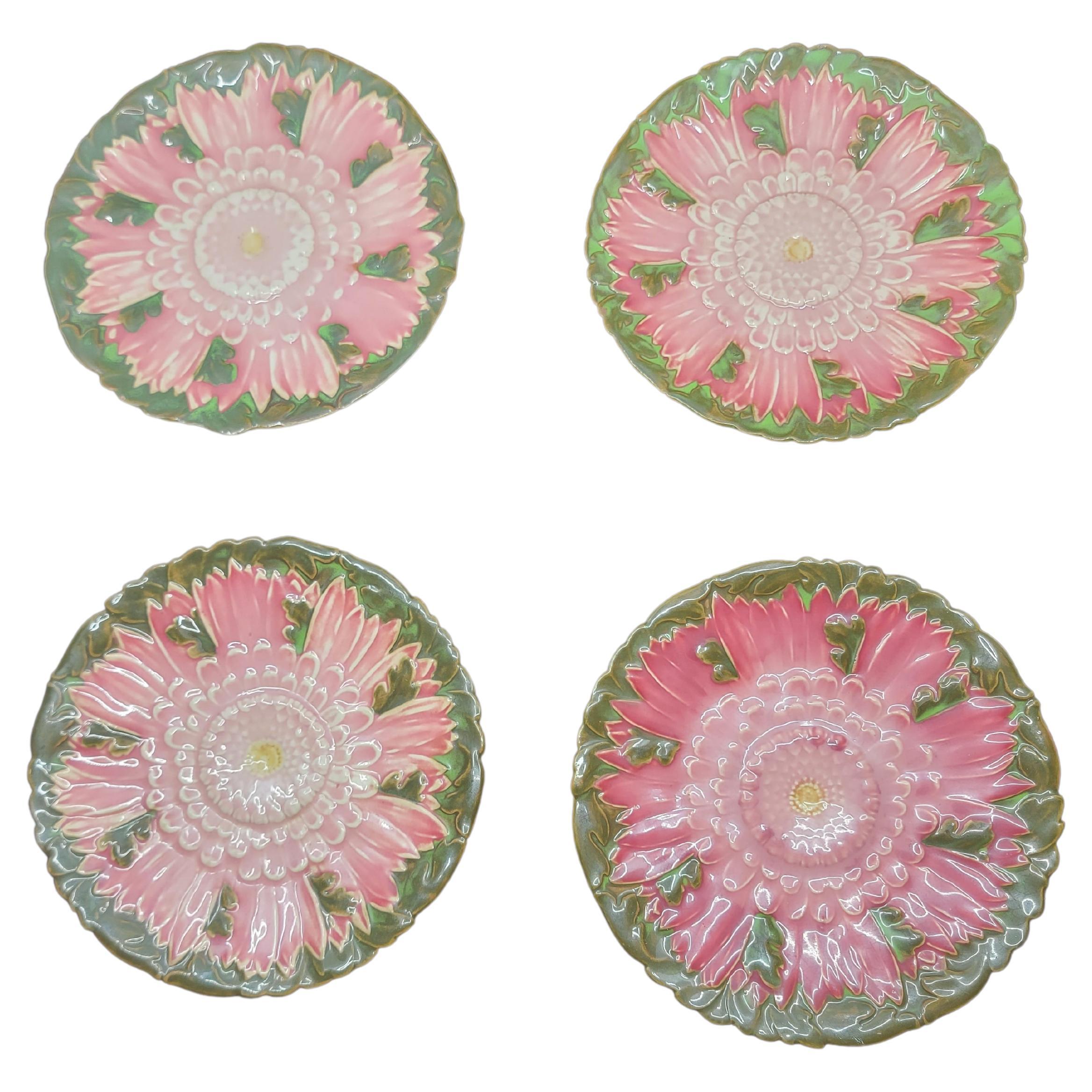 Majolica Graded Rasberry Flower Plates For Sale