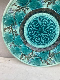 Majolica Grape Plate Villeroy & Boch, circa 1890