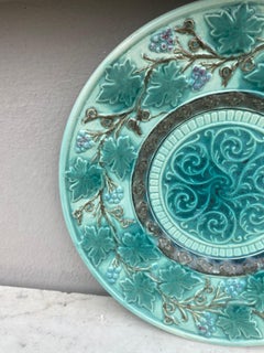 Majolica Grape Plate Villeroy & Boch, circa 1890