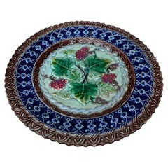 Majolika Traubenteller Villeroy Boch um 1890