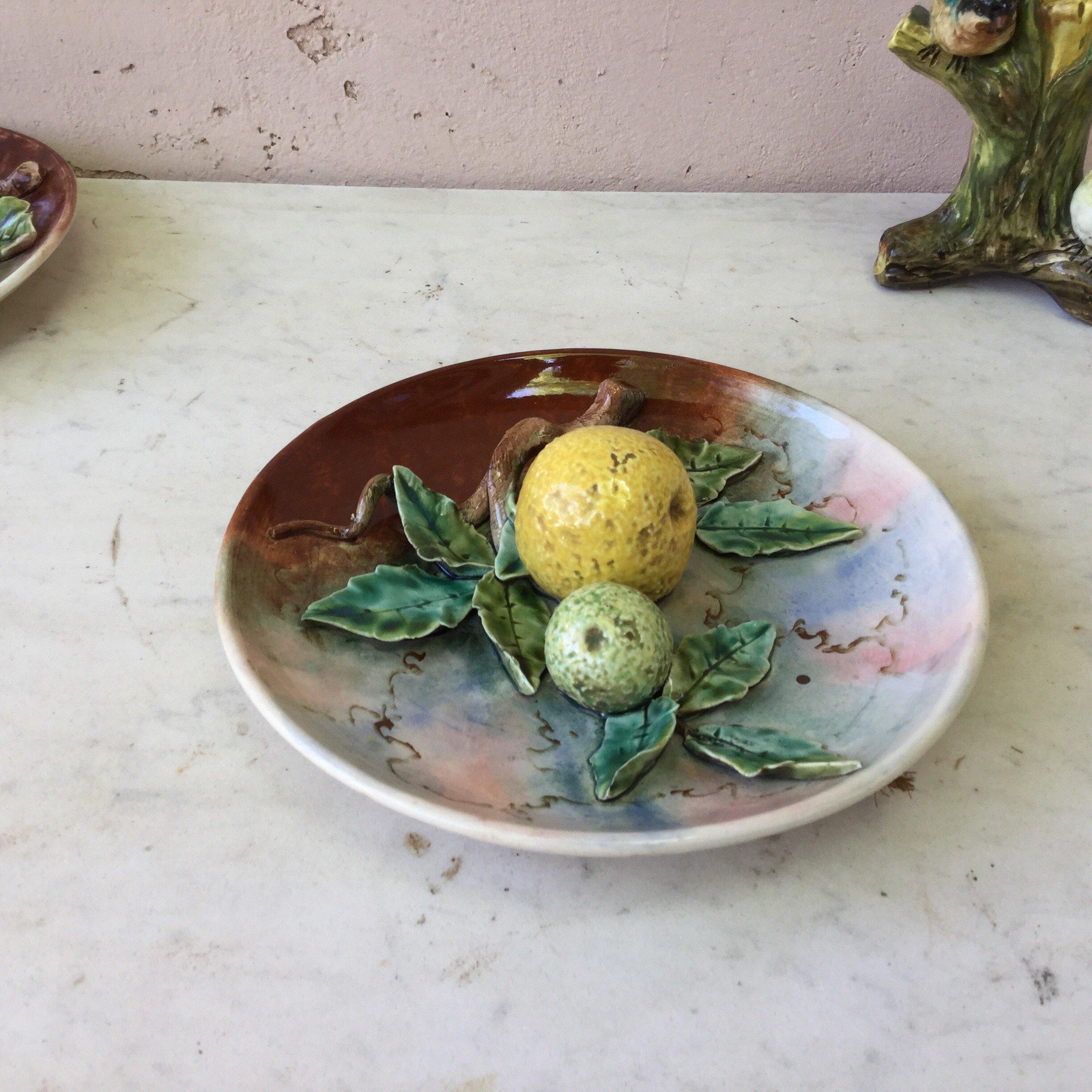 Late 19th Century Majolica Grapefruit Wall Plate Fives Lille, circa 1880 For Sale
