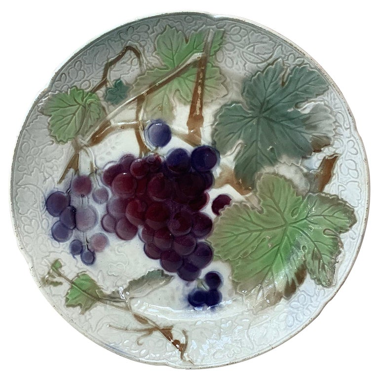 Majolica Grapes Plate Keller & Guerin Saint Clement For Sale