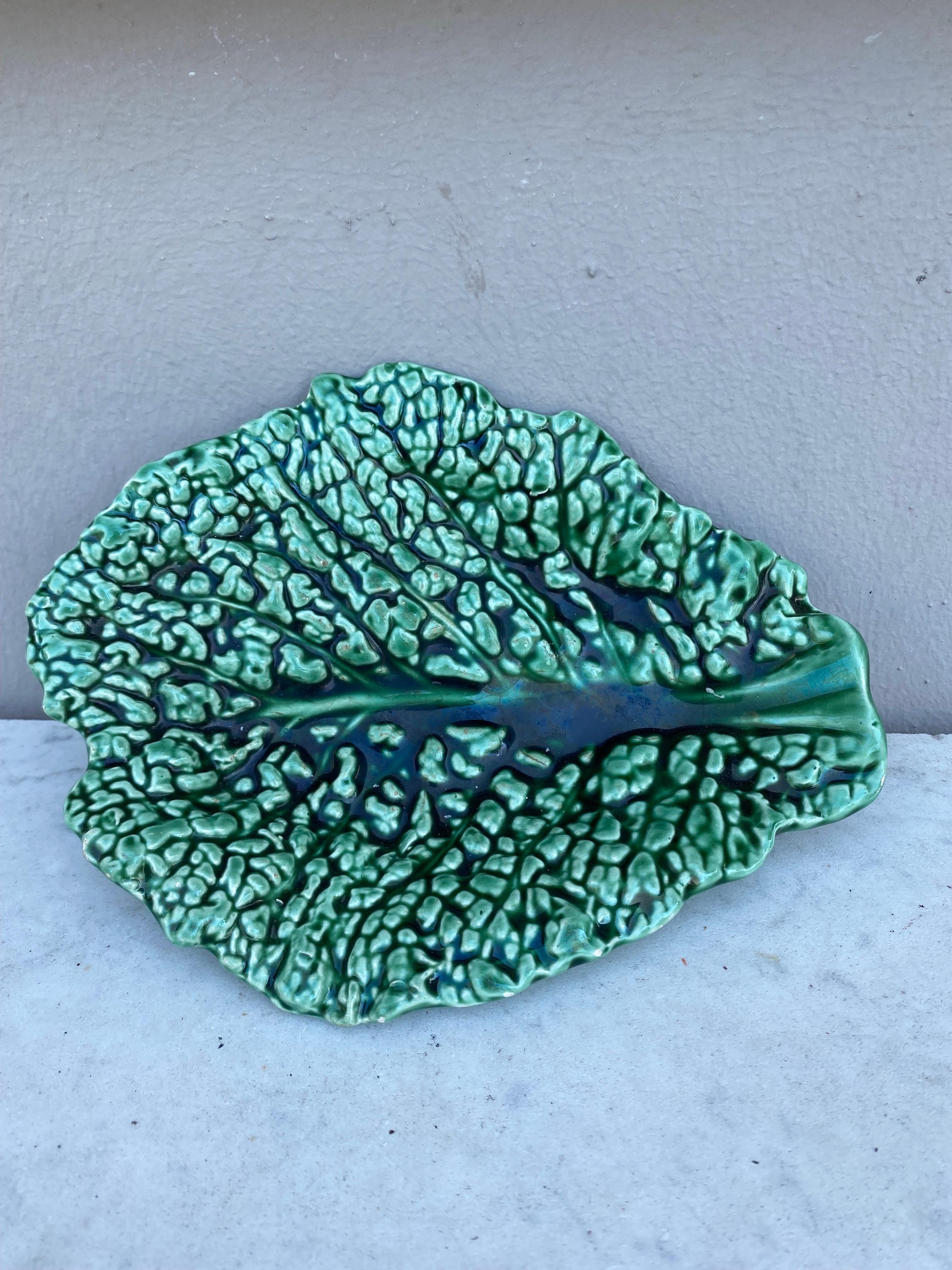Rustic Majolica Green Cabbage Leaf Platter Sarreguemines, circa 1930