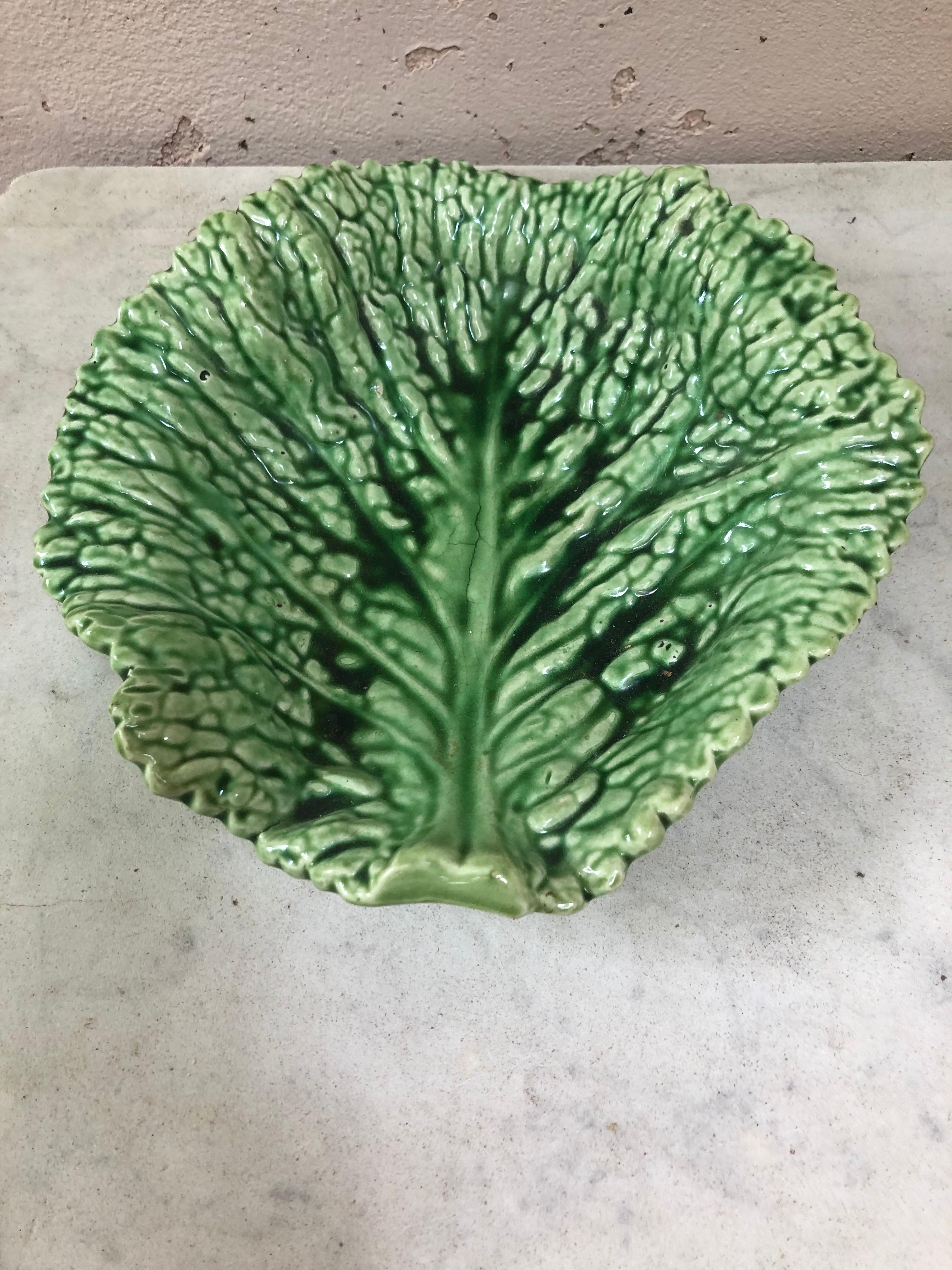 French Majolica Green Cabbage Leaf Platter Sarreguemines, circa 1930