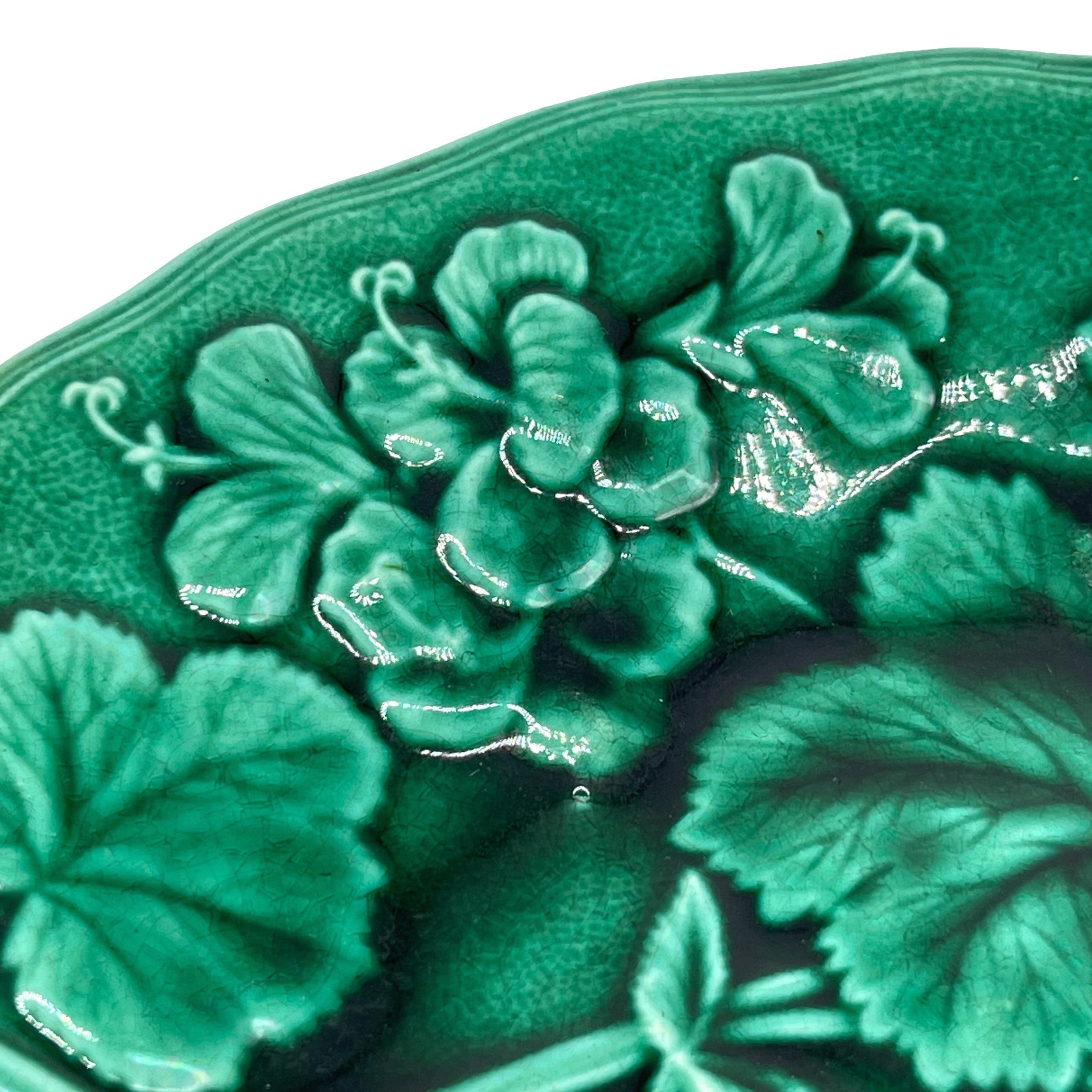 Molded Majolica Green-Glazed Geranium Plate, Hope & Carter, English, ca. 1880 For Sale