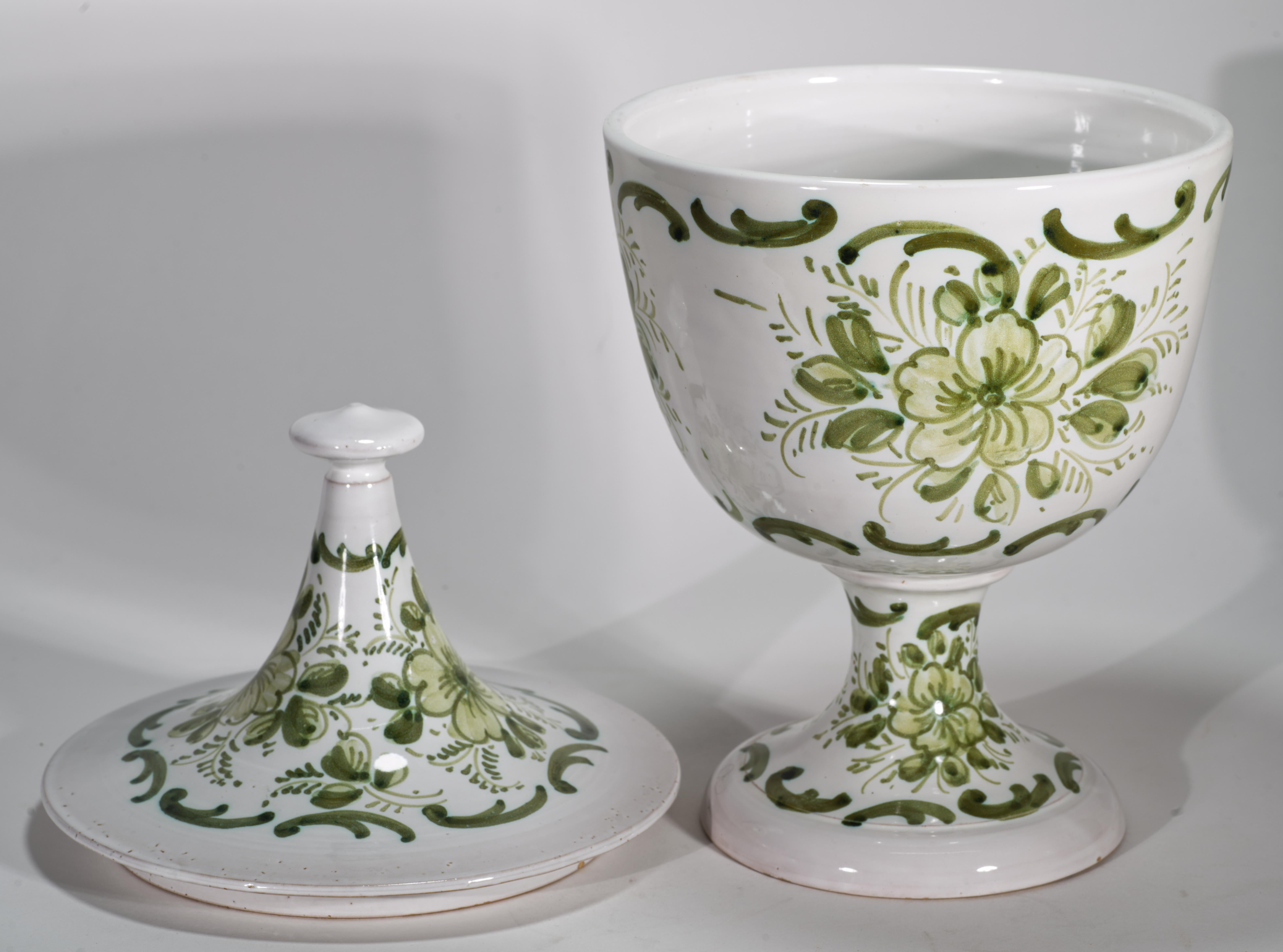 20th Century Majolica Hand-painted Footed Urn Vase with Lid, Italy 1950s-1960s For Sale