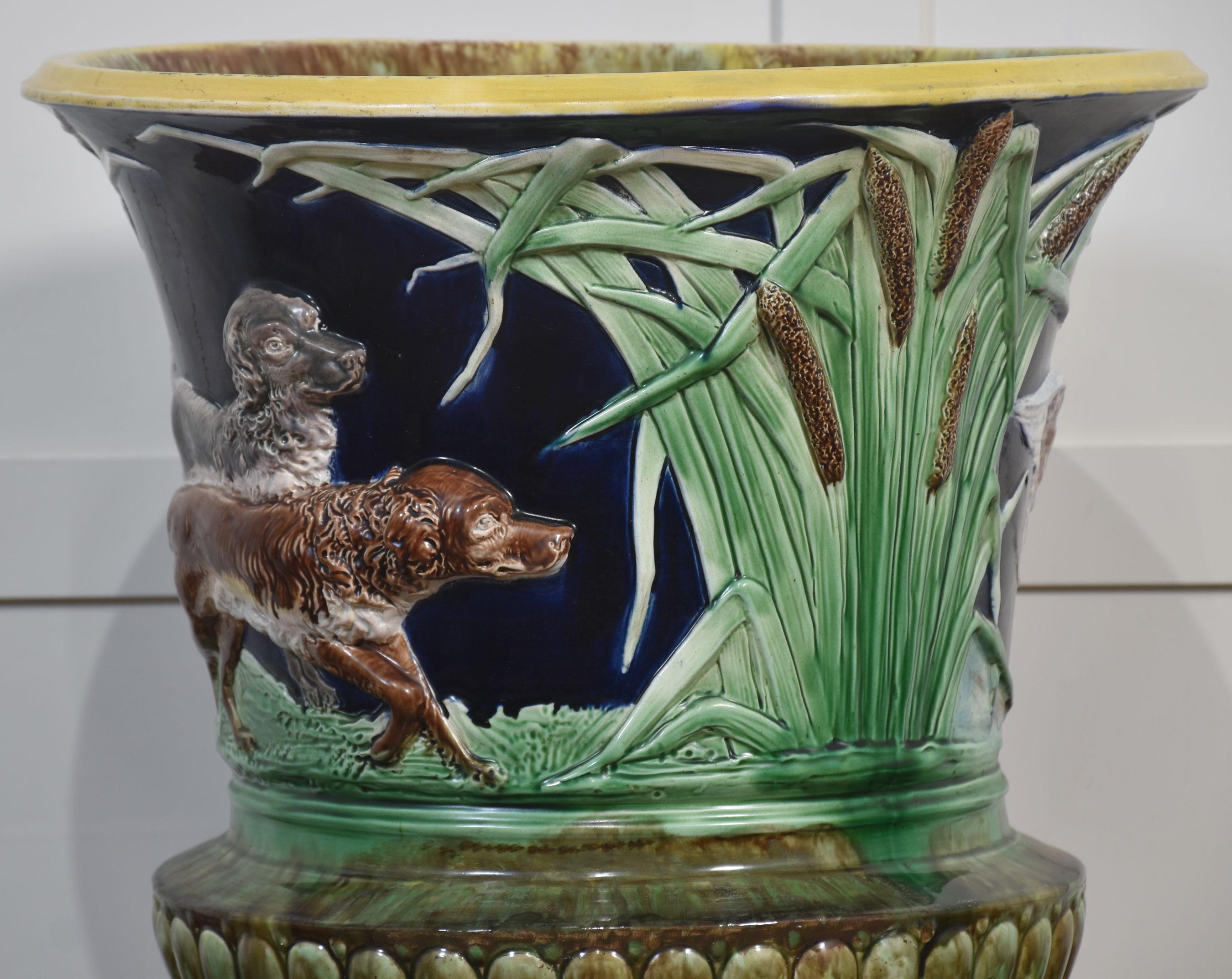 Jardiniere in maiolica di Thomas Forrester In condizioni buone a Cheshire, GB