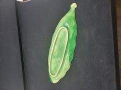 Majolica Large Green Leaf Serving Piece