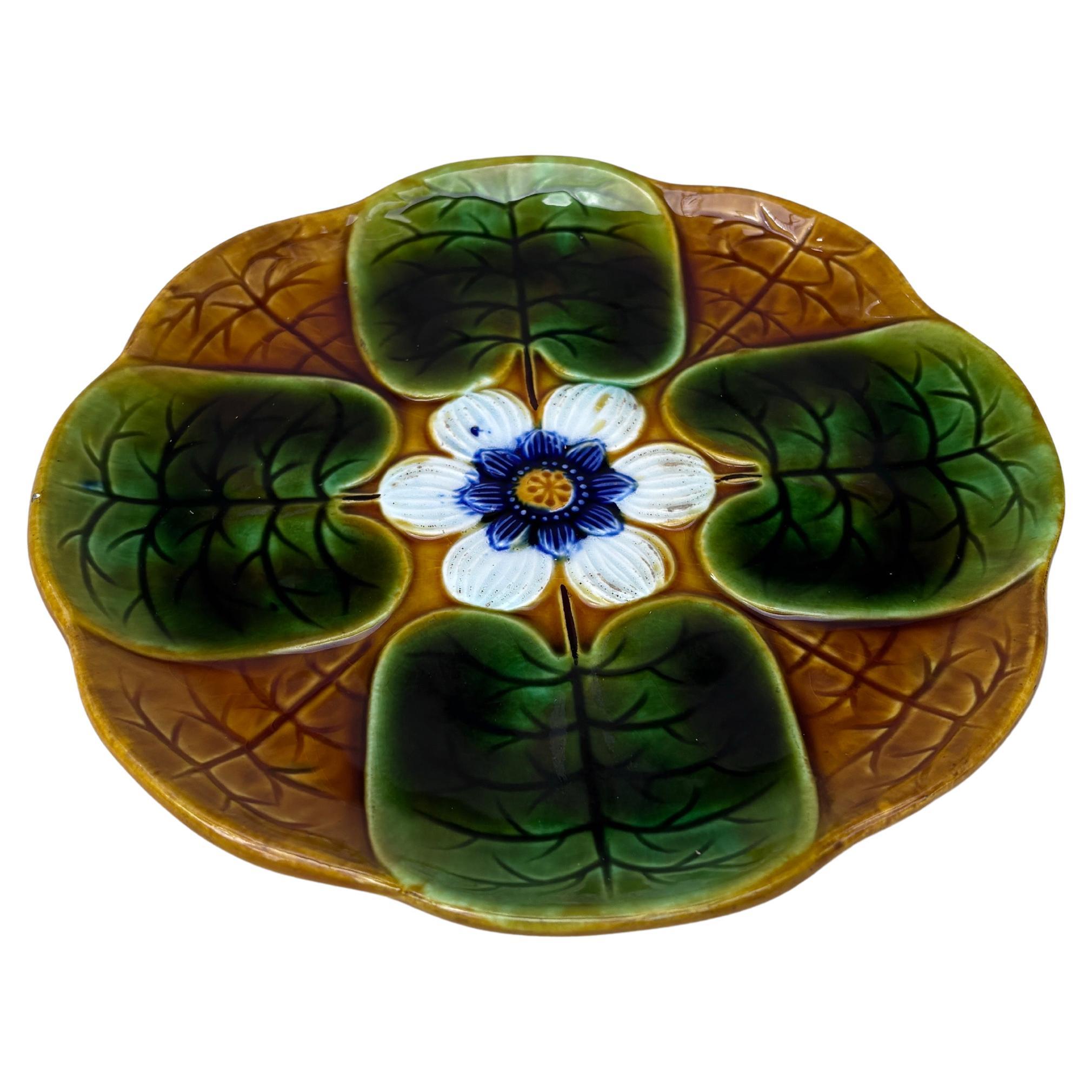 Majolica Water Lily Pad or water lilies Plate signed Villeroy et Boch, circa 1900.
7.7 inches diameter.
  