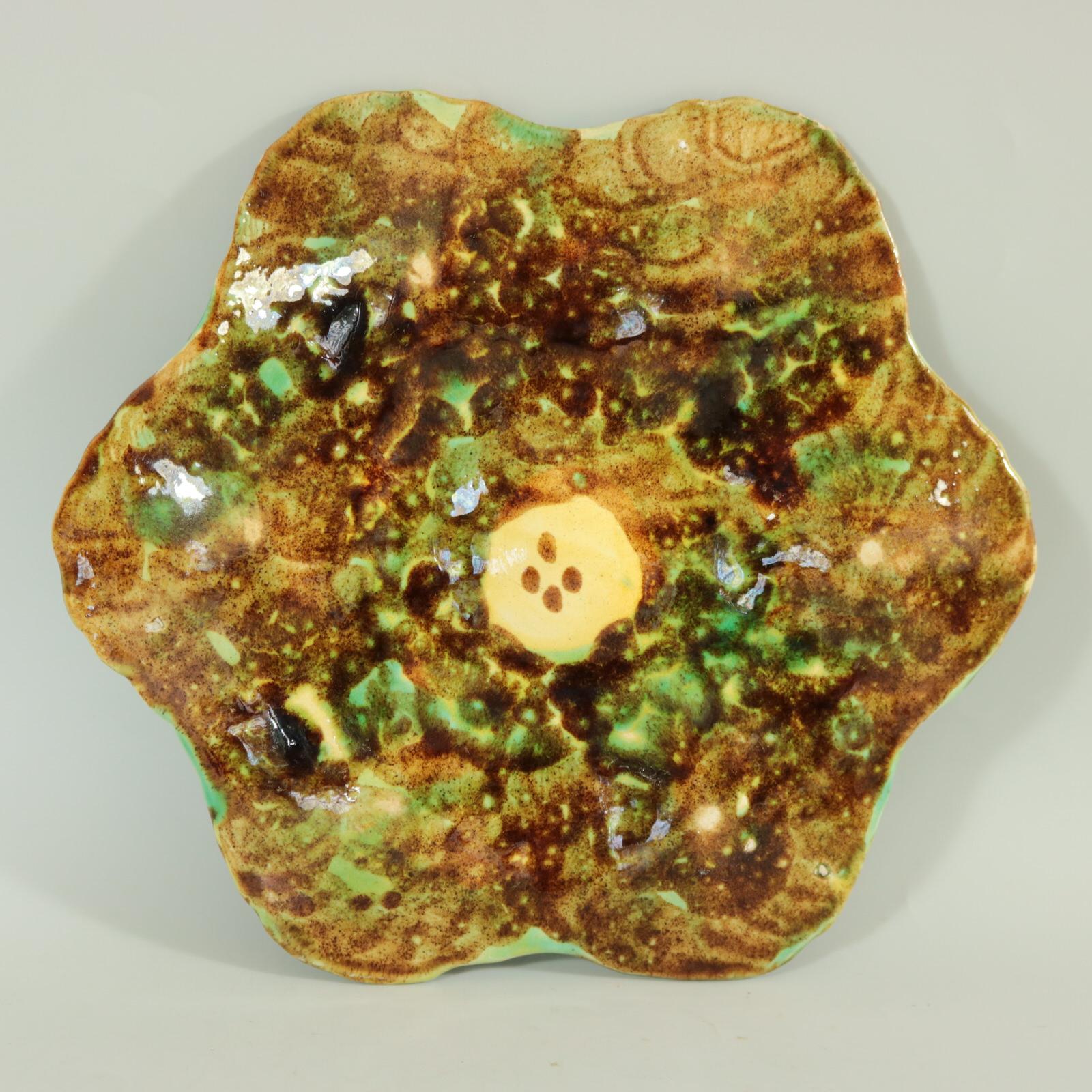 Majolica Mottled Oyster Plate In Good Condition In Chelmsford, Essex