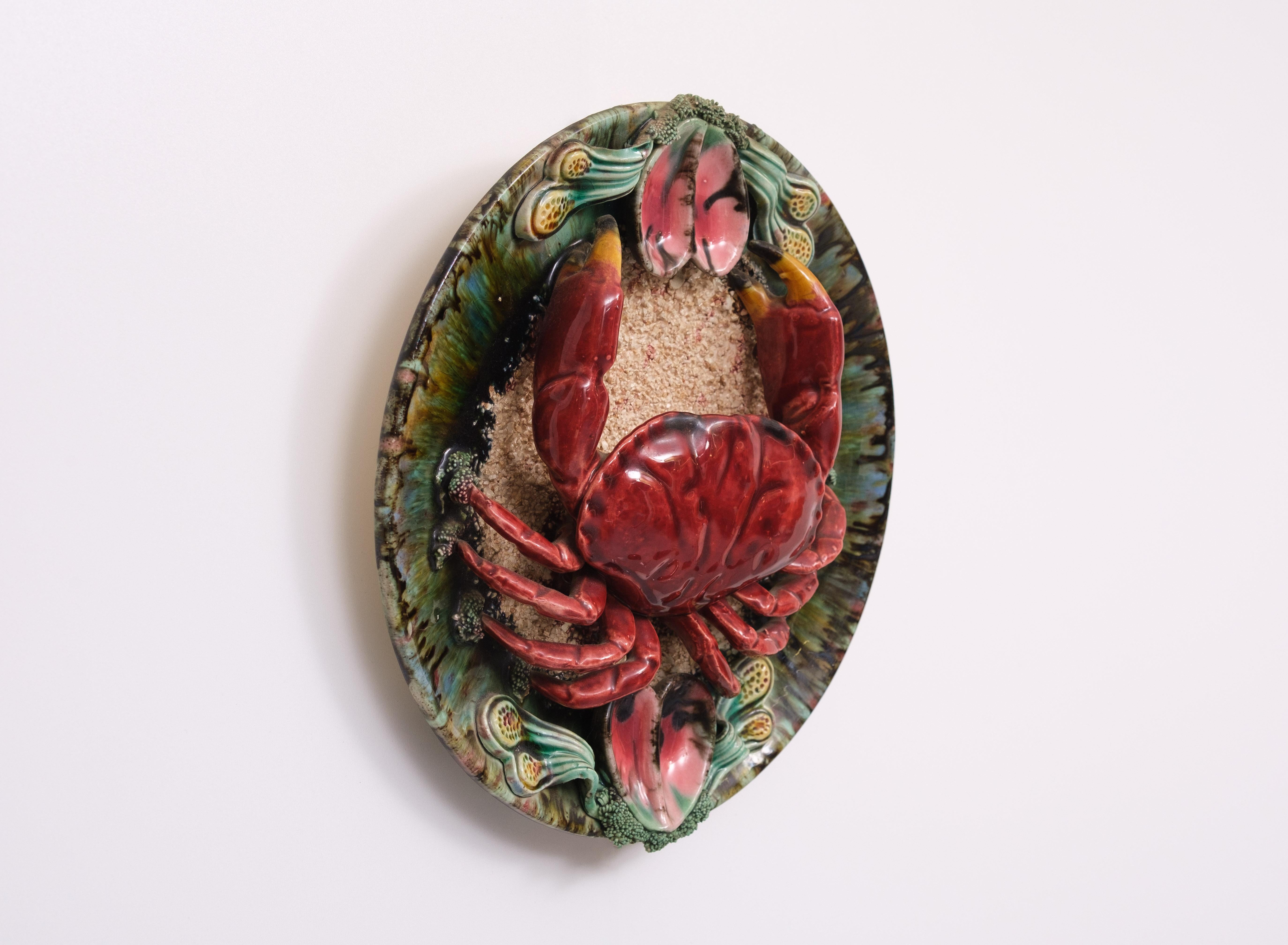 Portoghese Piatto da parete in maiolica Ocean Sea Crab. Piatto tradizionale di Caldas Da Rainha degli anni '40