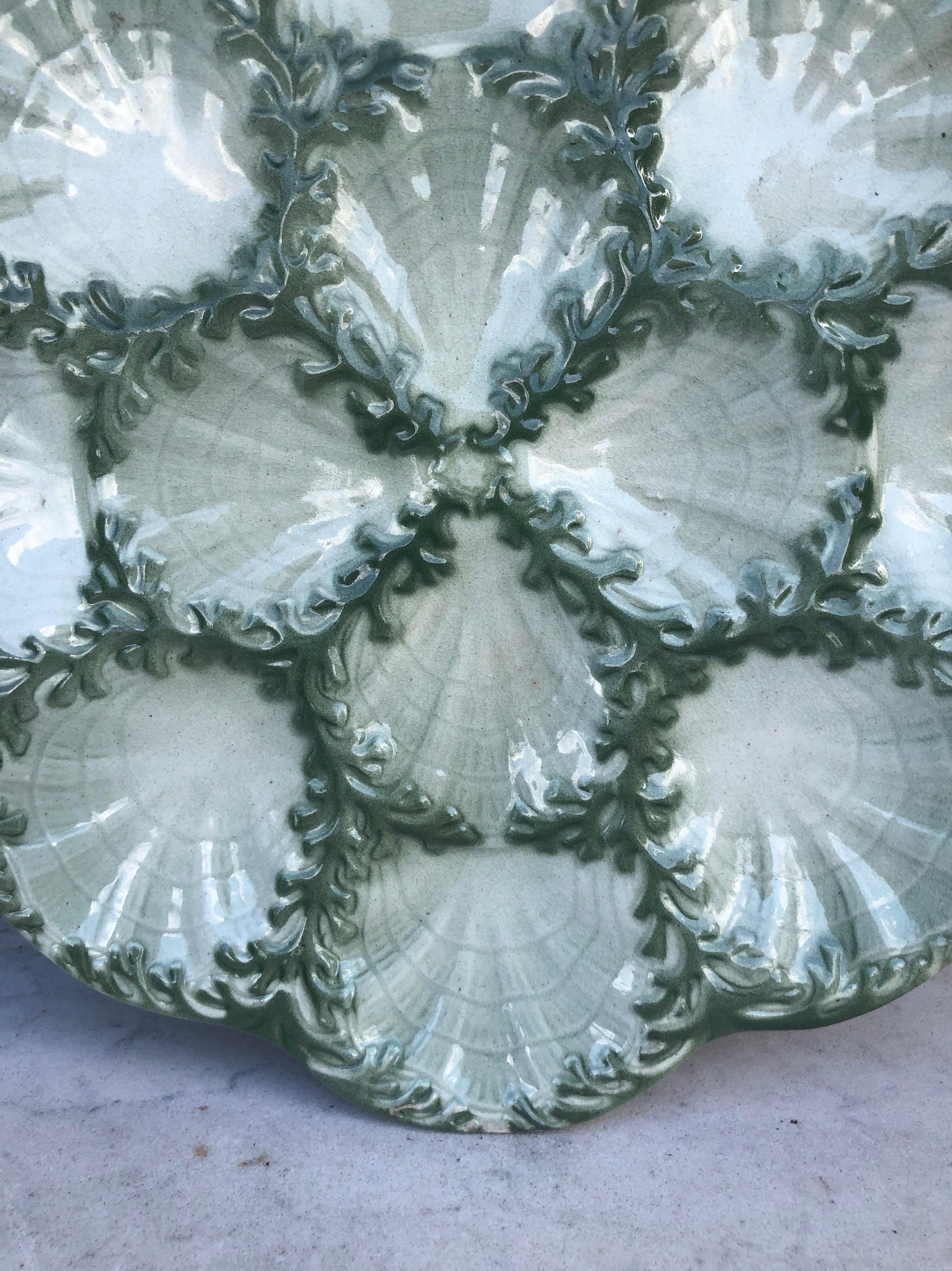Majolica Oyster Plate Keller & Guerin Saint Clement, circa 1890 In Good Condition In Austin, TX