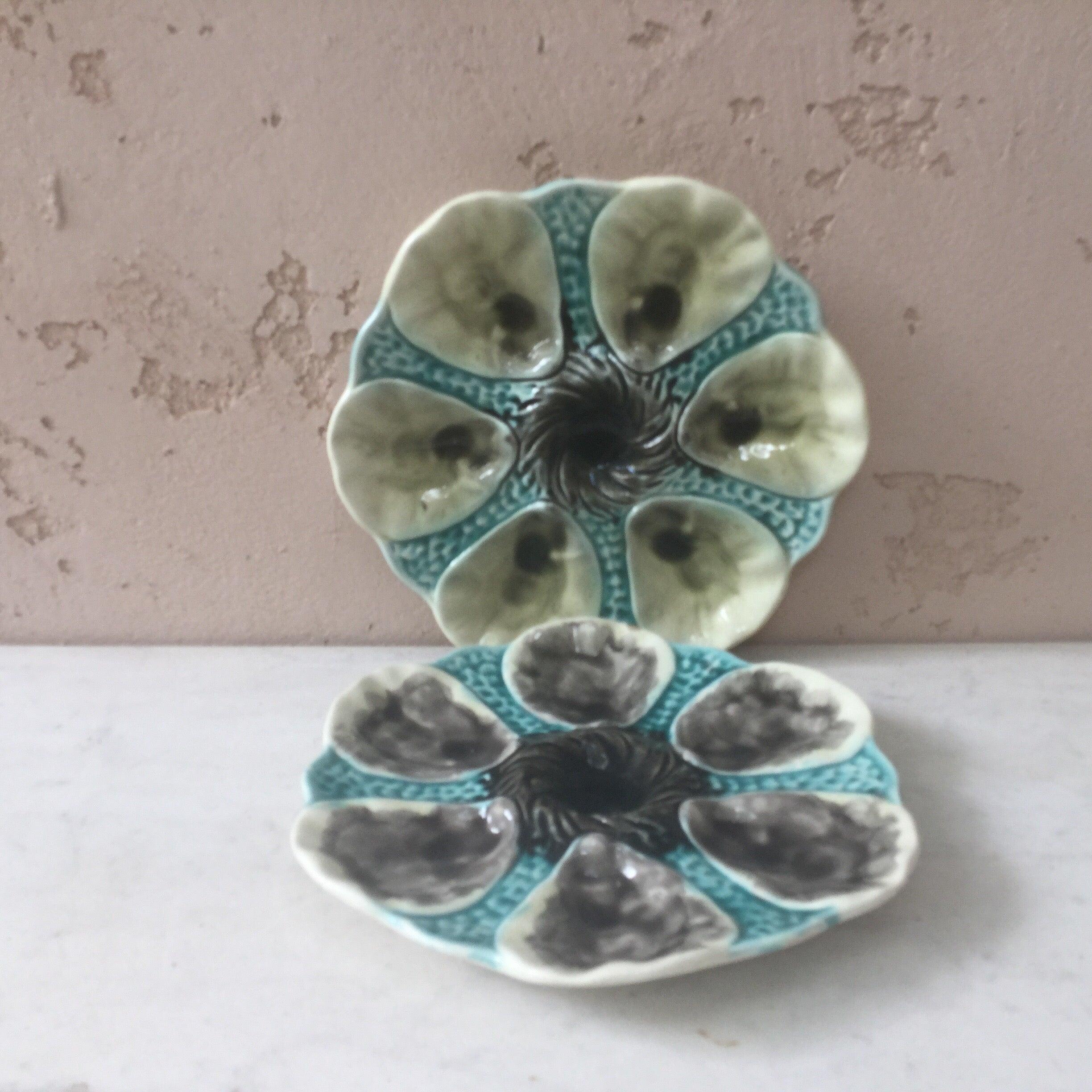 Majolica Oyster Plate Orchies, circa 1900 In Good Condition In Austin, TX