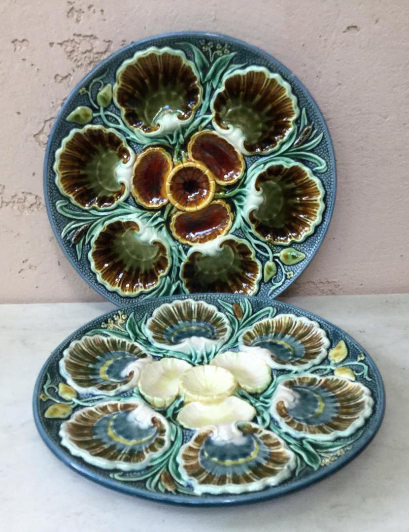 Majolica Oyster Plate Rostrand, circa 1880 In Good Condition In Austin, TX
