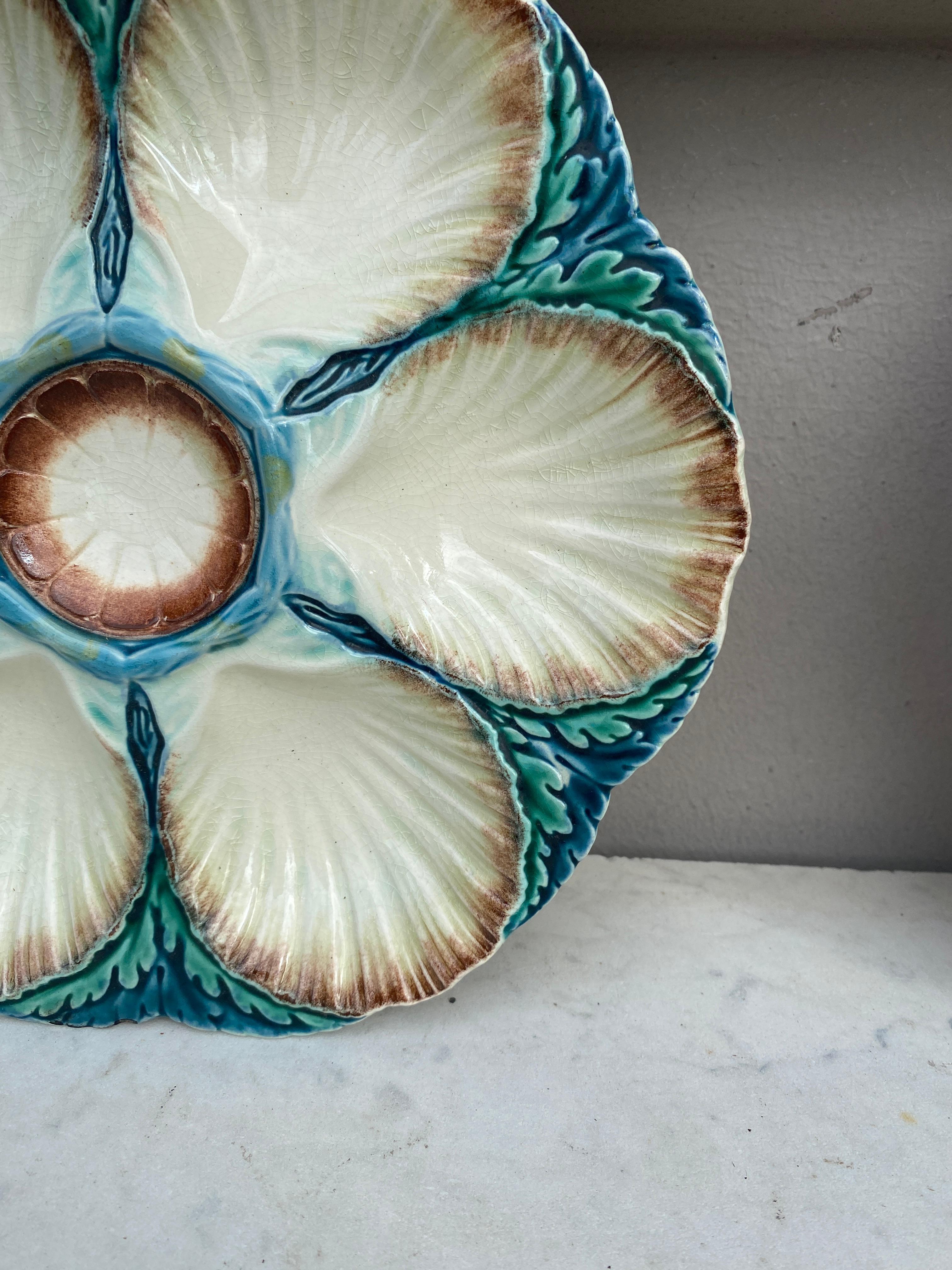 French Provincial Majolica Oyster Plate Sarreguemines, circa 1870 For Sale