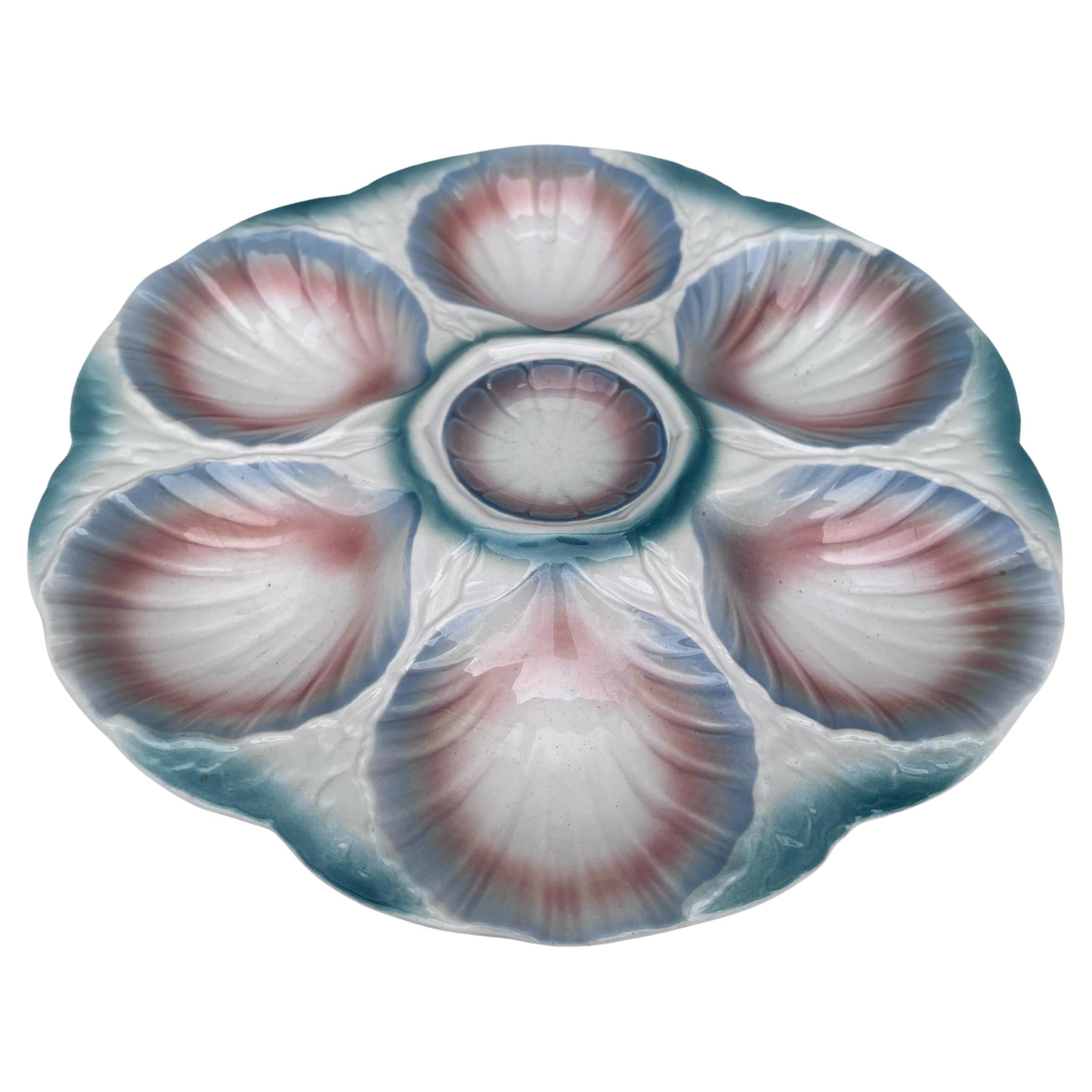 Majolica oyster plate Sarreguemines, circa 1930.