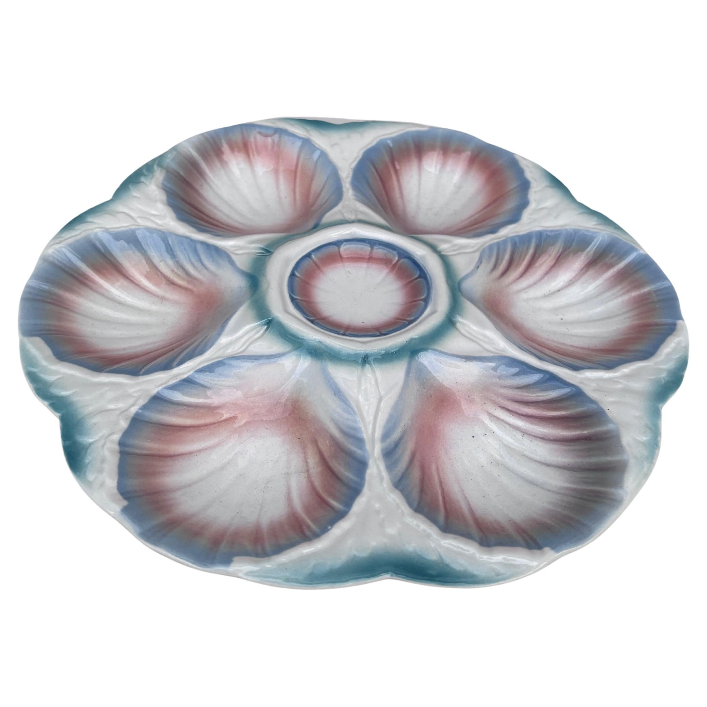 Majolica oyster plate Sarreguemines, circa 1930.