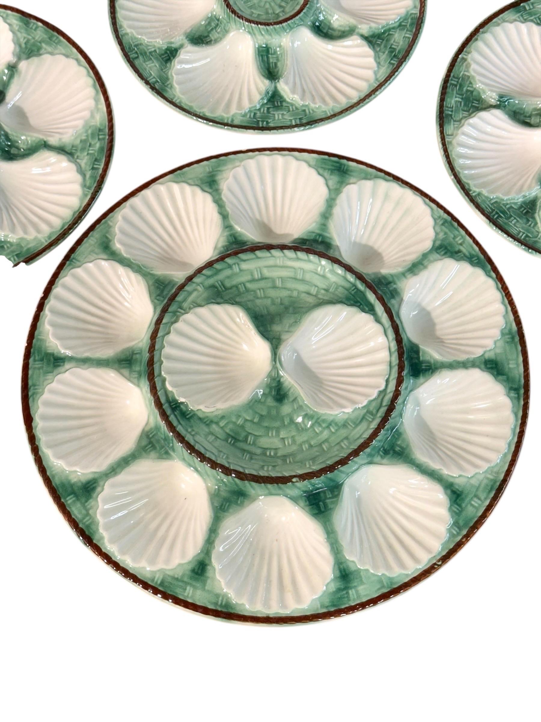 Céramique Set d'assiettes à huîtres en majolique dans le style de Longchamps en vente