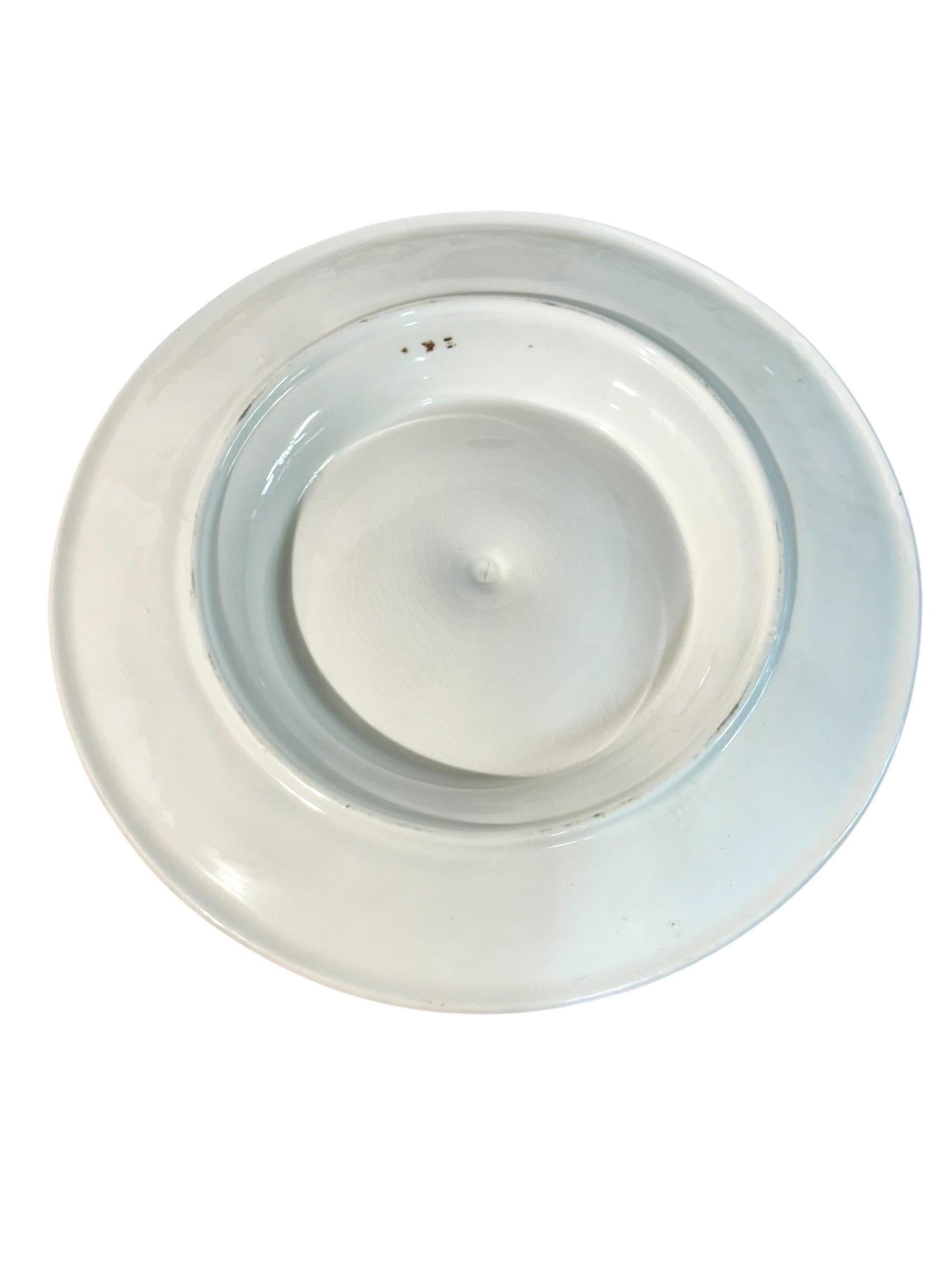 Set d'assiettes à huîtres en majolique dans le style de Longchamps en vente 1