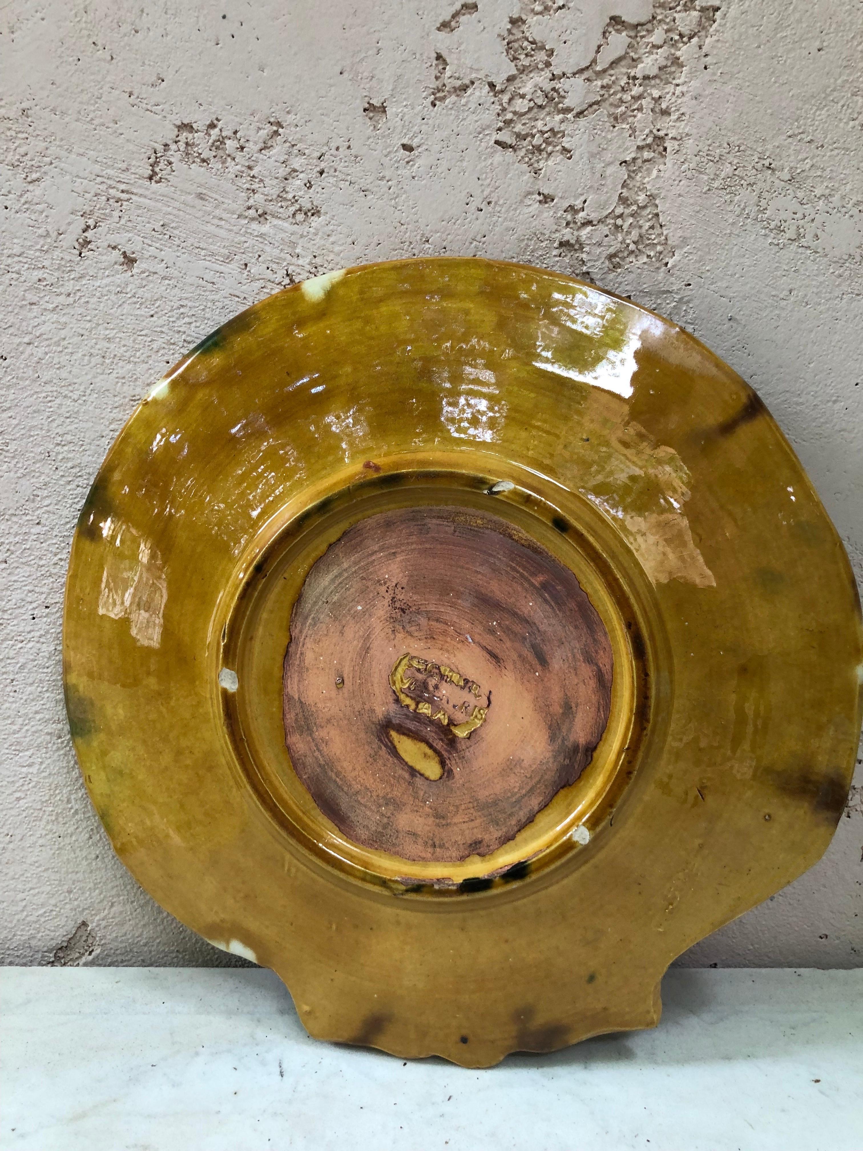 Plato de ostras de mayólica Aetgina Vallauris circa 1950 Francés en venta
