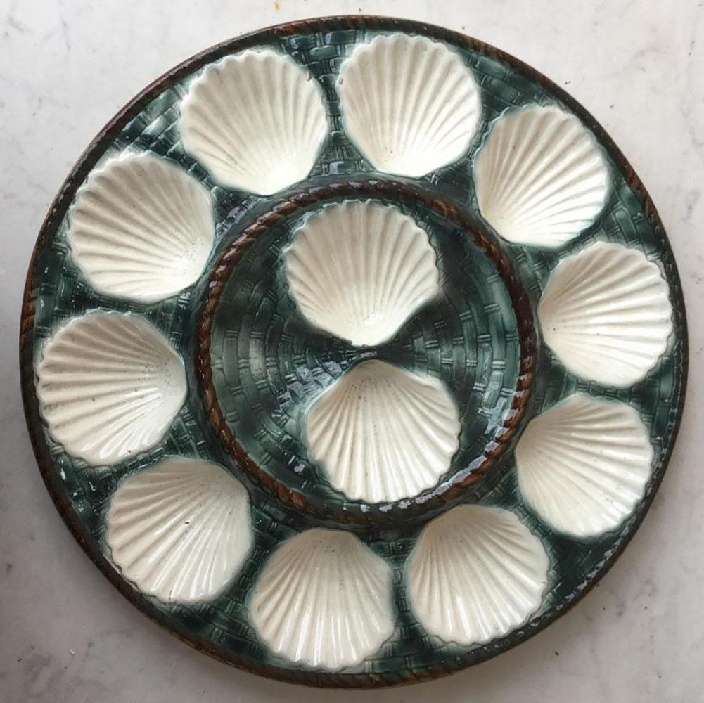 Large Majolica 12 shells platter signed Longchamp, circa 1890.
Reference / Page 142 