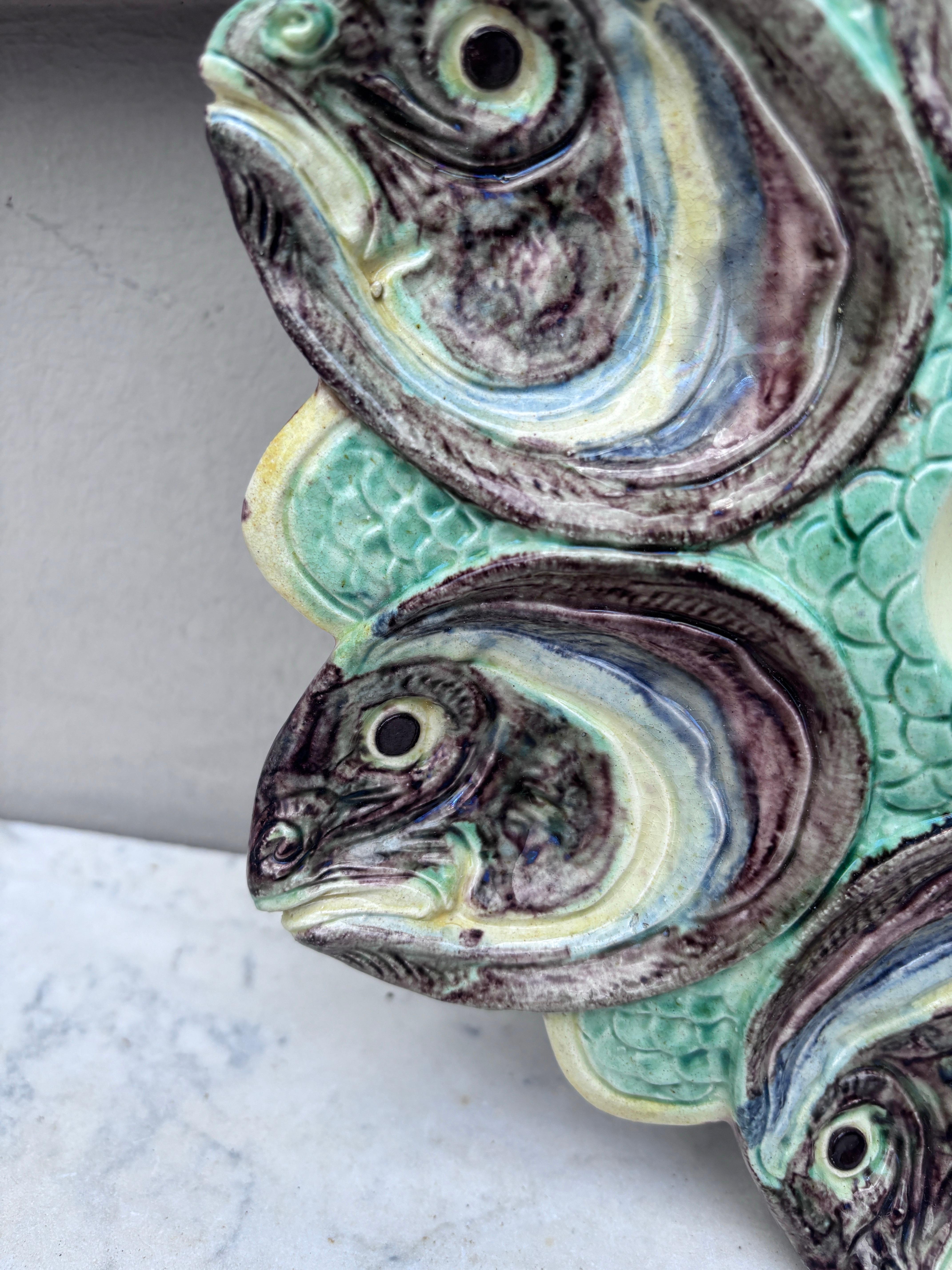 French Majolica Palissy Fish Heads Oyster Plate Thomas Sergent, circa 1880
