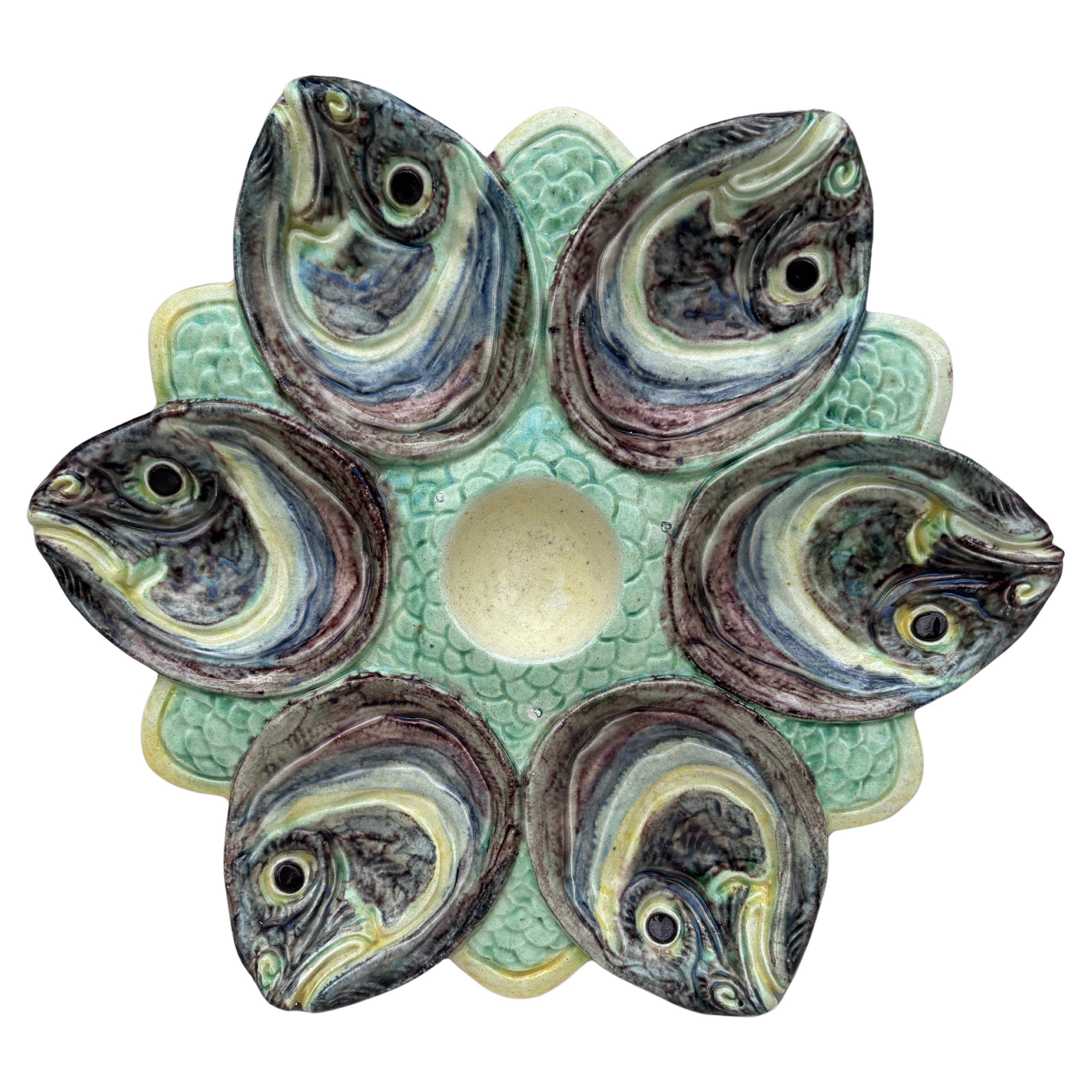 Majolica Palissy Fish Heads Oyster Plate Thomas Sergent, circa 1880