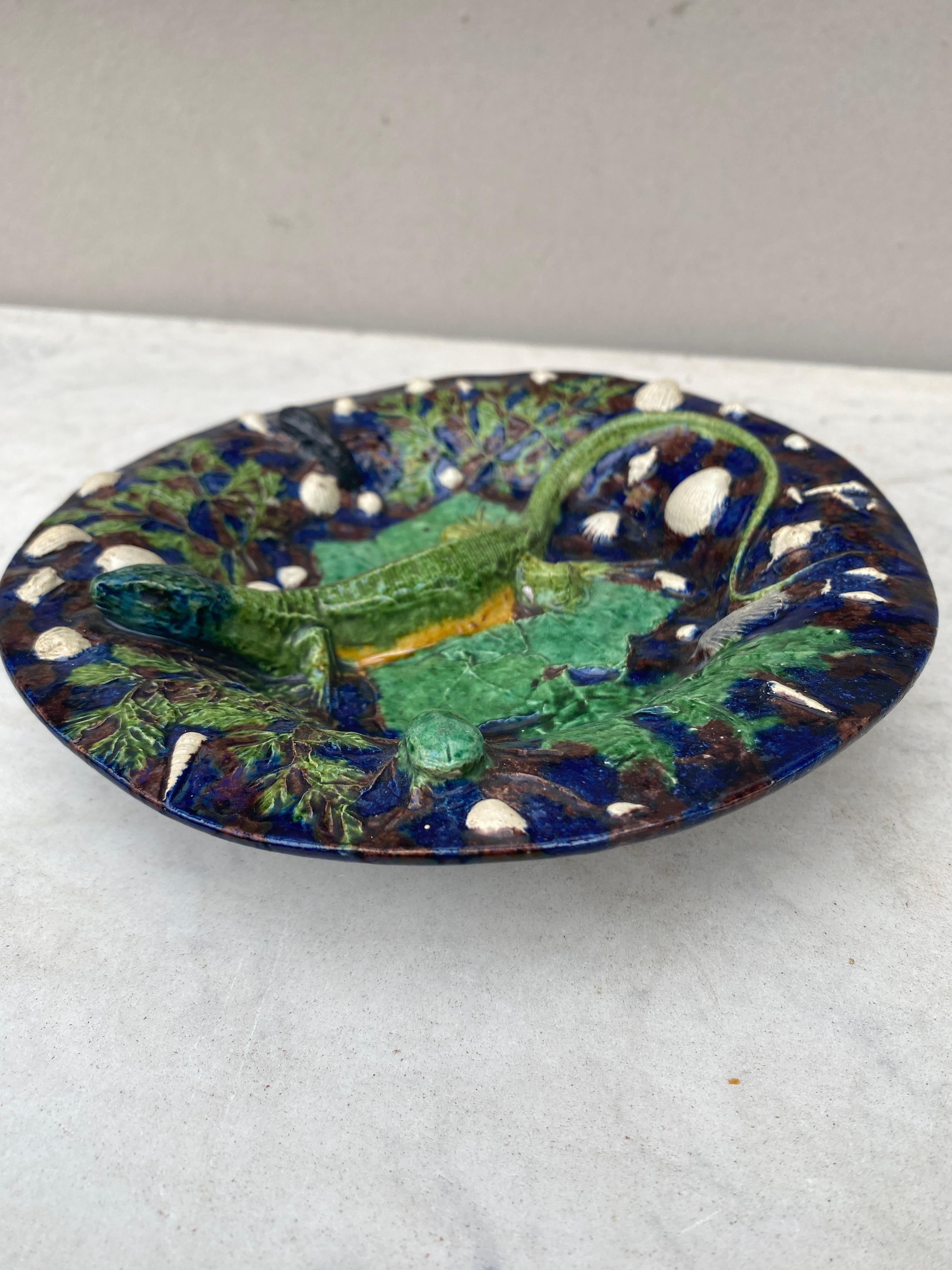 Majolica Palissy Lizard Footed Platter Pull, circa 1870 For Sale 1