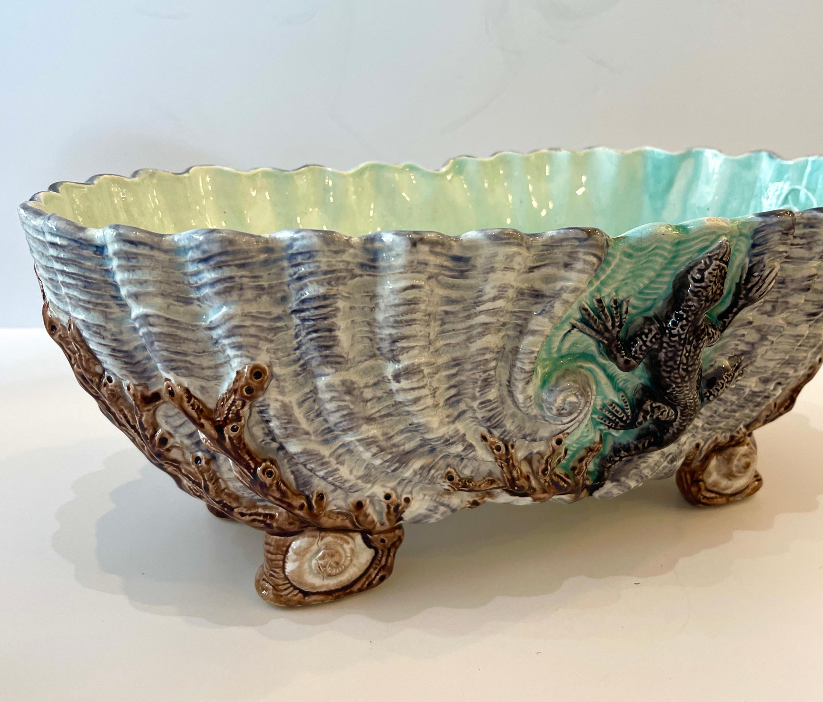 Maiolica  Jardiniere a forma di conchiglia Palissy, pezzo centrale 3
