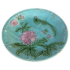 Assiette Salins en majolique, oiseaux et fleurs du paradis, vers 1890