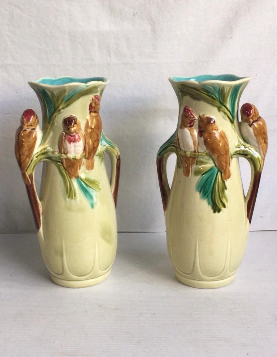 European Majolica Parakeets Garniture Set Vases & Jardinière Sarreguemines, circa 1880 For Sale