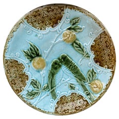 Plato de mayólica Periquitos Salins, hacia 1890