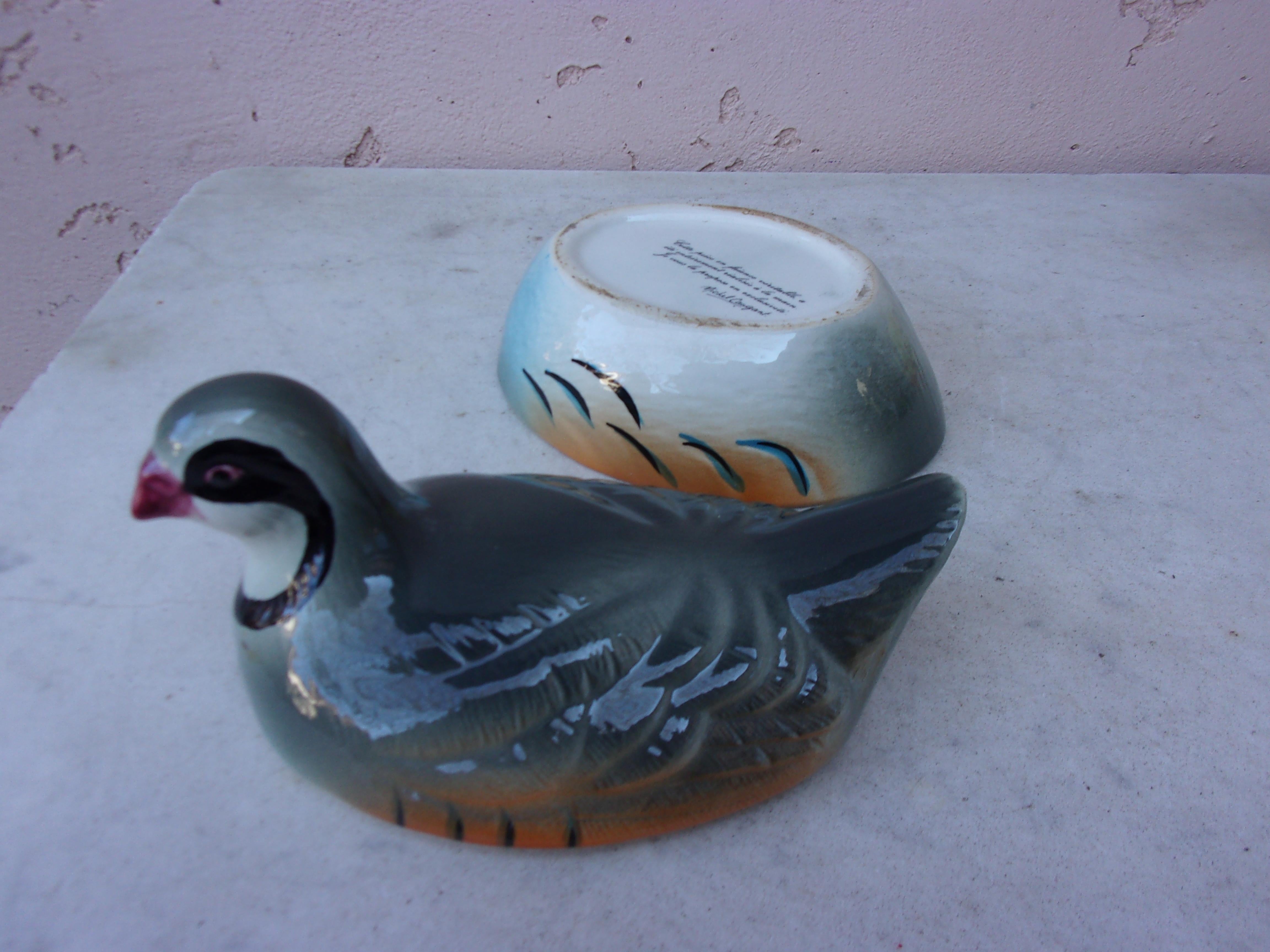 Sopera de perdiz de mayólica, hacia 1950 en Bueno estado para la venta en Austin, TX