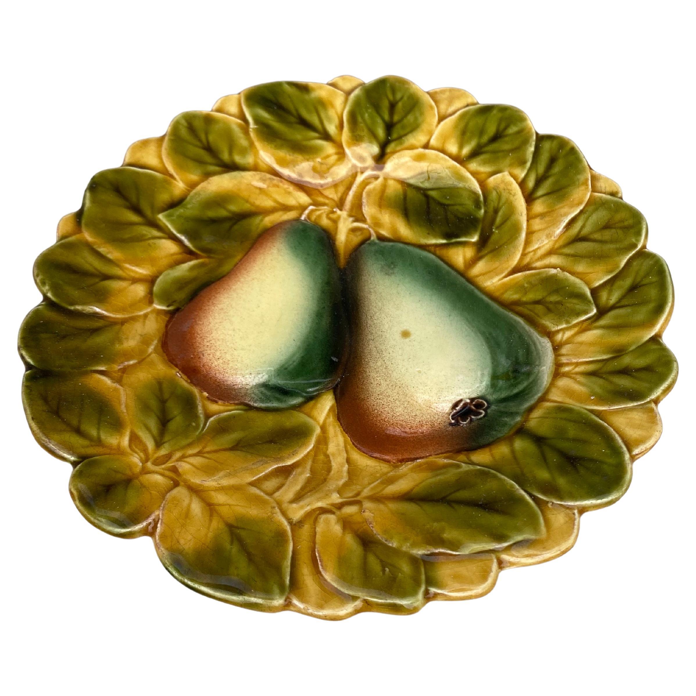 Majolica pear plate signed Sarreguemines, circa 1920.
  