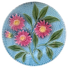 Majolica Pink Daisies Plate Sarreguemines, circa 1890