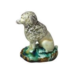 Caniche de mayólica Onnaing, hacia 1900