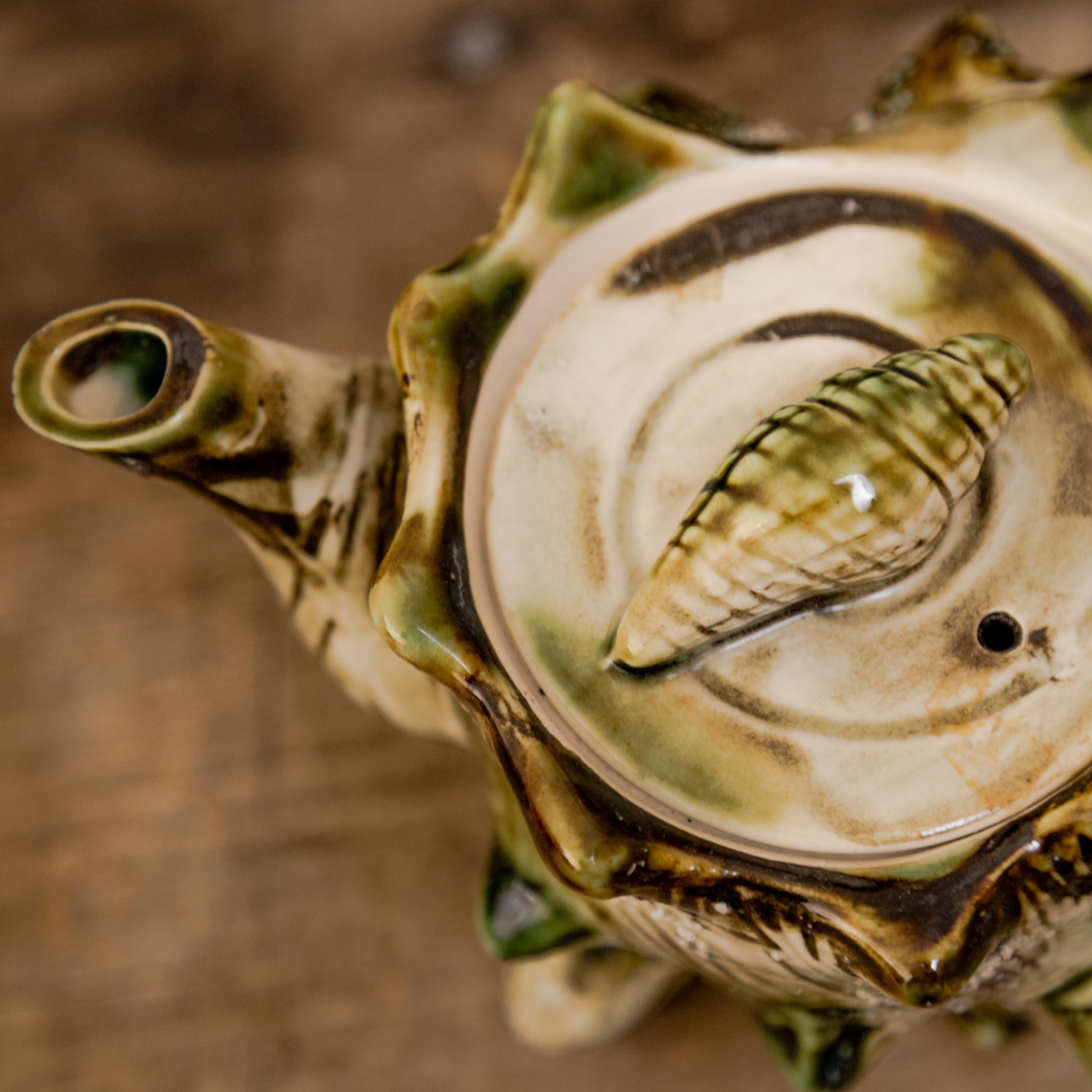 Majolica Porcelain Conch Set For Sale 11