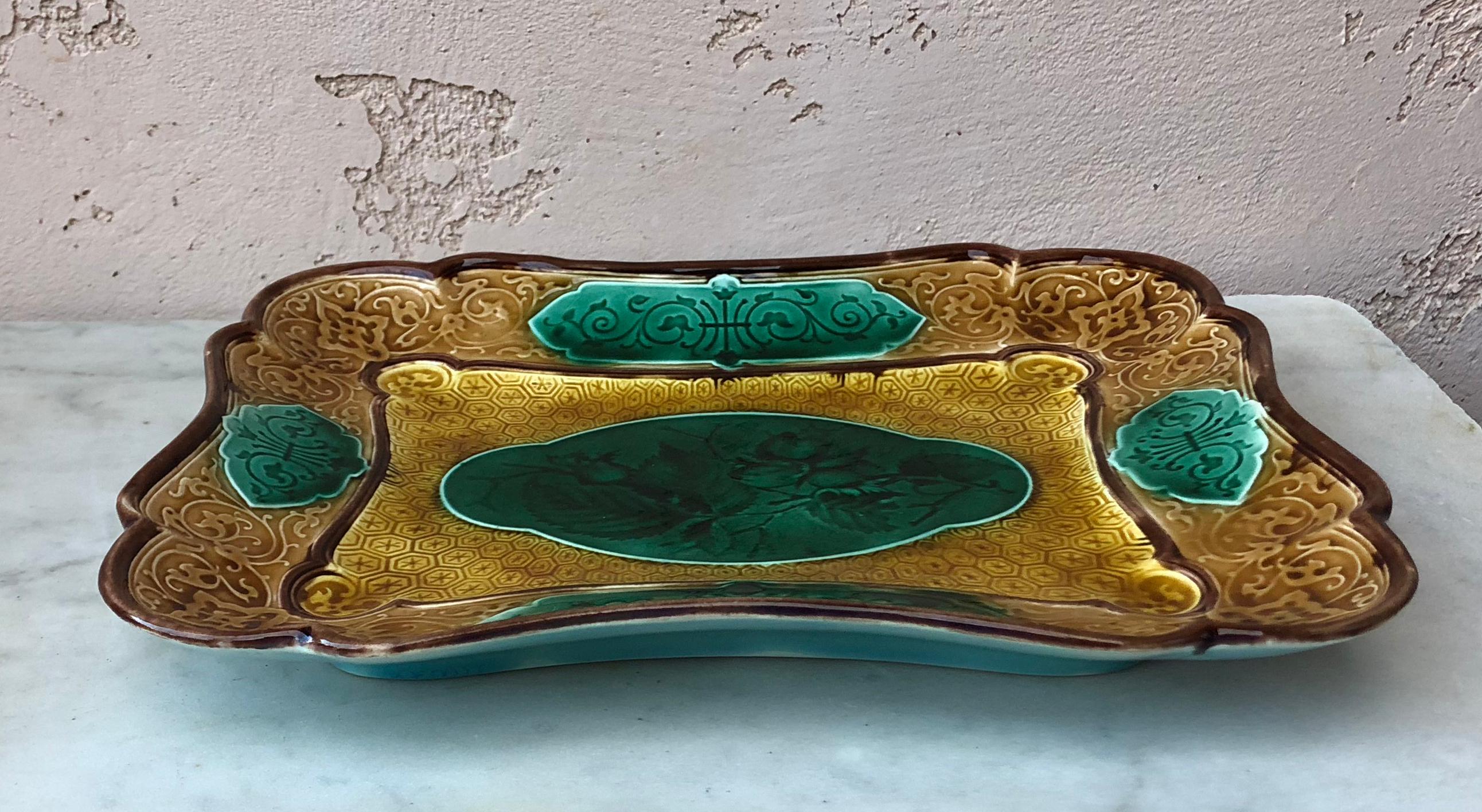 Late 19th Century Majolica Rectangular Platter Sarreguemines Majolica, circa 1870