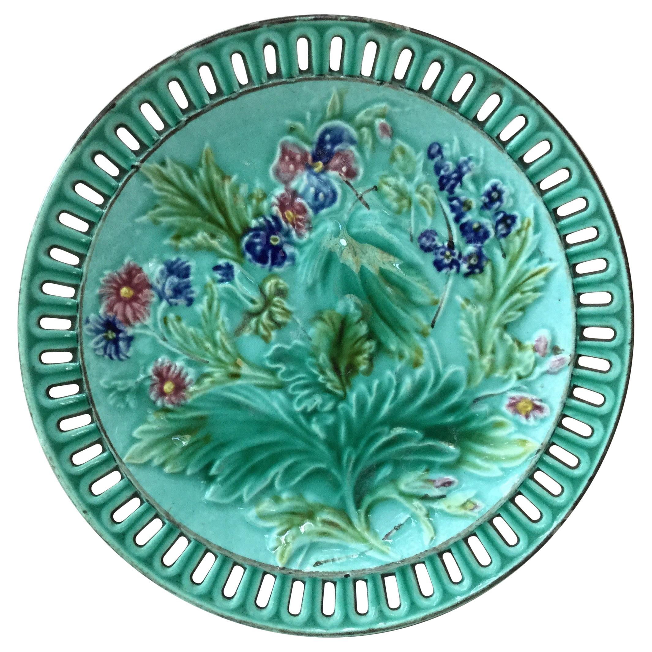 Majolica Reticulated Flowers Plate Villeroy 
Boch, circa 1900