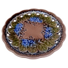 Majolica Reticulated Lilac Plate Villeroy & Boch, circa 1890