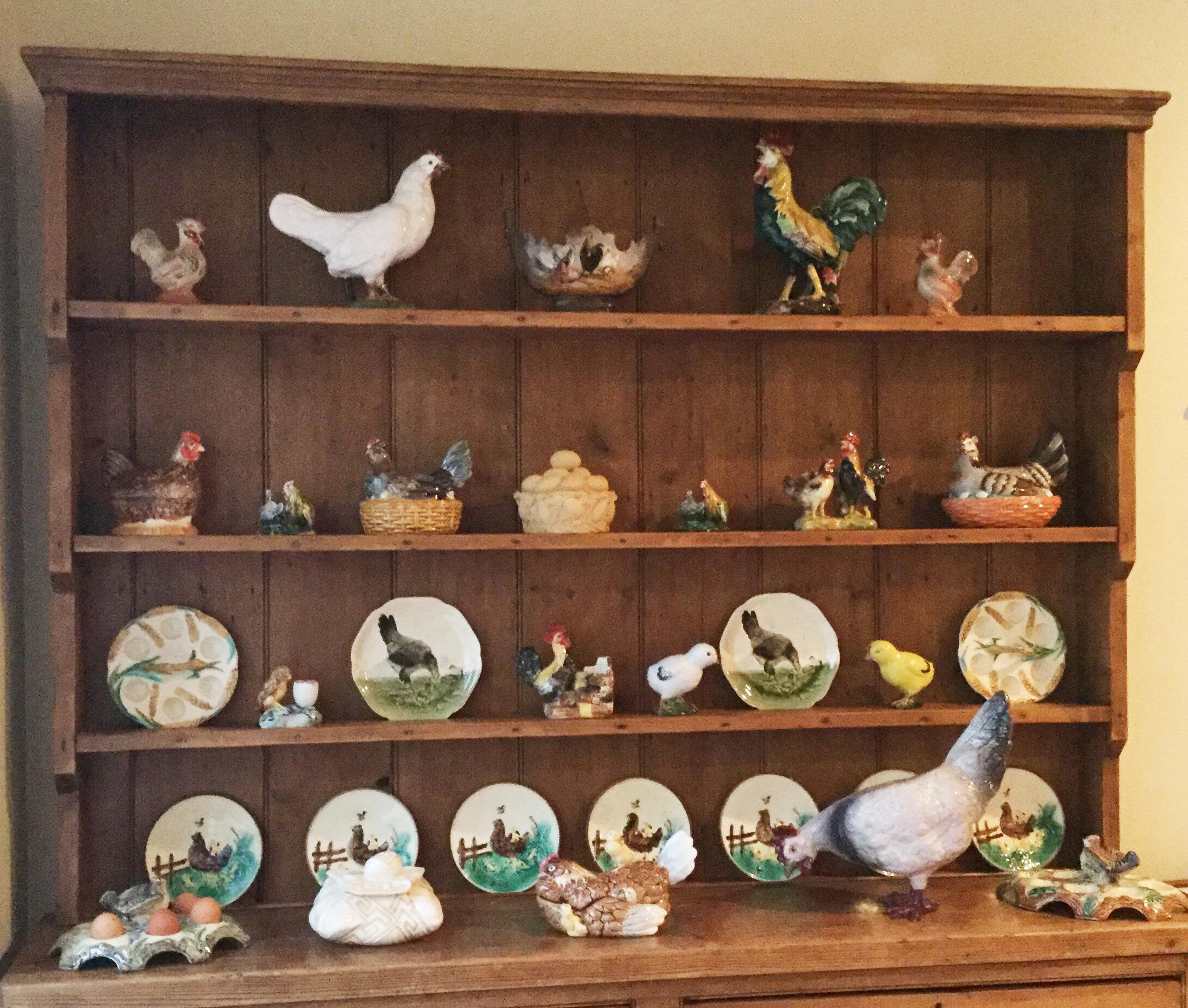 Majolica Rooster Heads Jardiniere Orchies, circa 1900 In Good Condition In Austin, TX