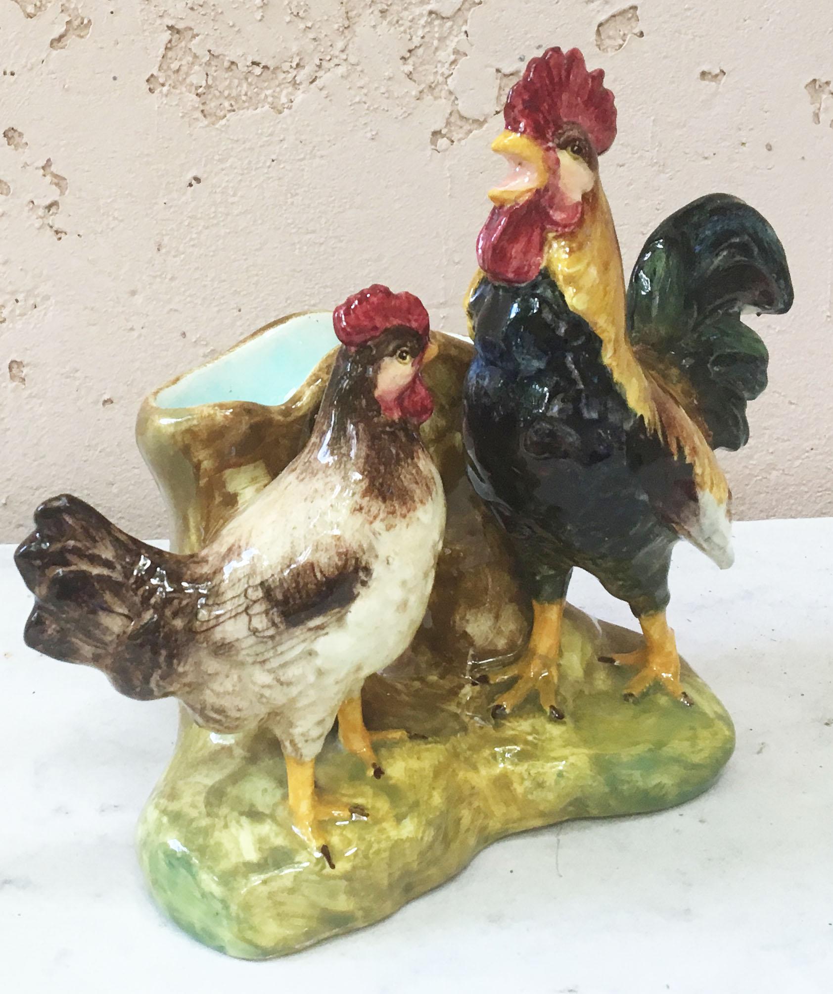 Country Vase en majolique Coq et Hen de Delphin Massier, vers 1890 en vente